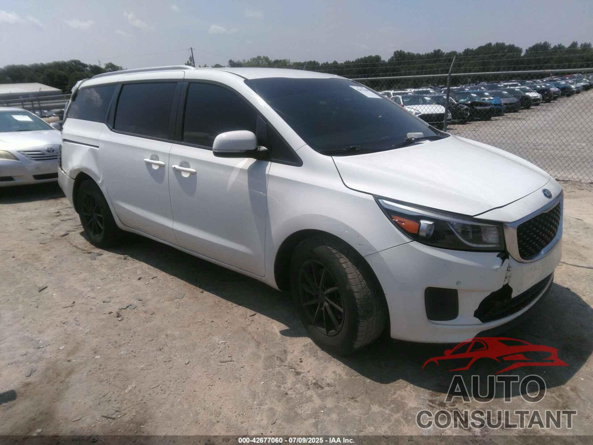 KIA SEDONA 2017 - KNDMB5C17H6332877