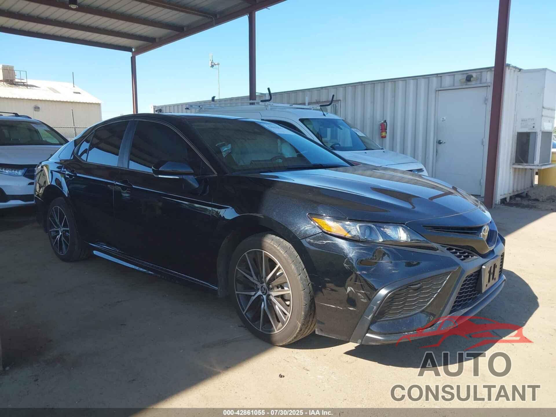 TOYOTA CAMRY 2023 - 4T1G11AK6PU749448