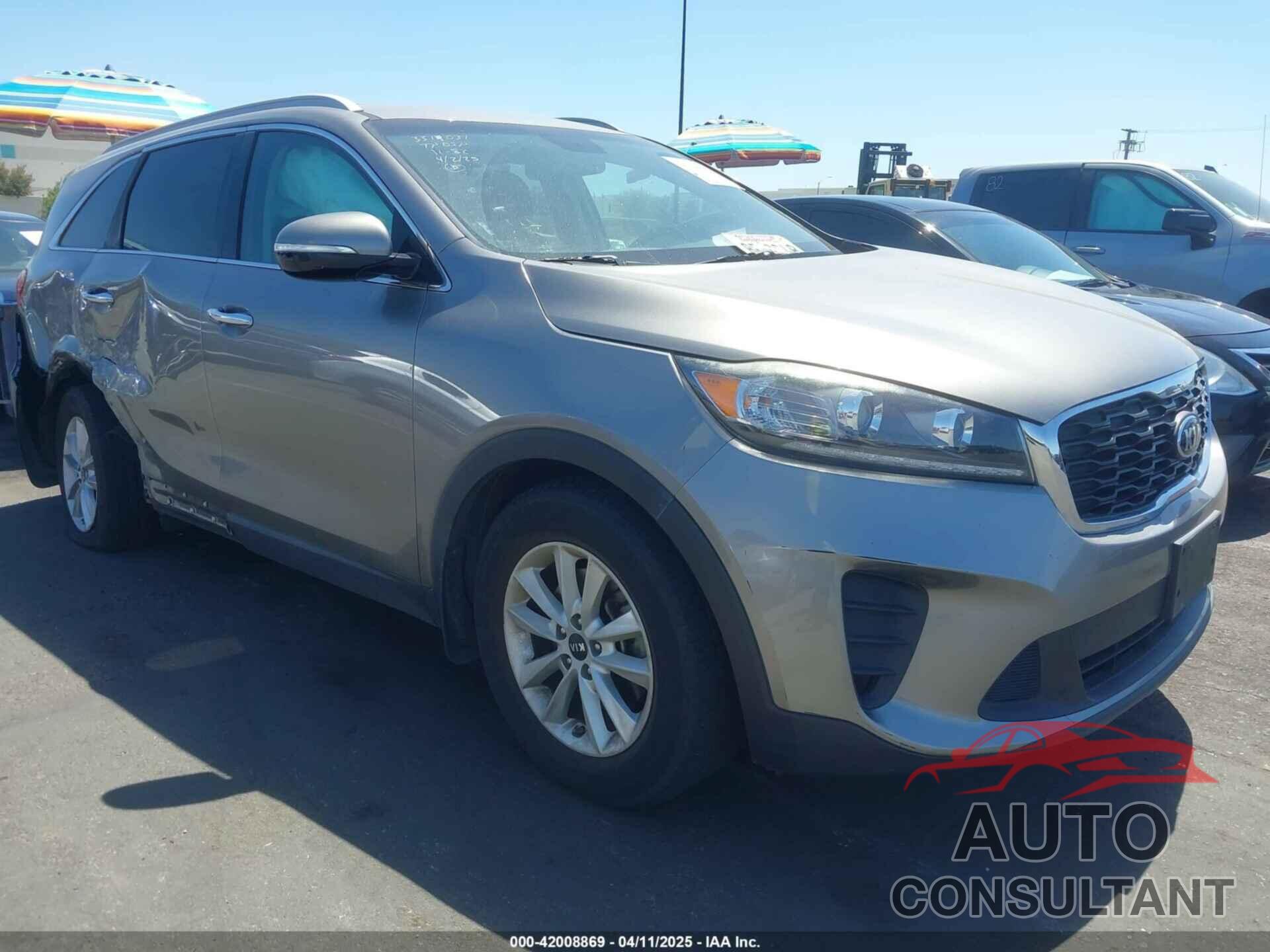 KIA SORENTO 2019 - 5XYPG4A59KG462713