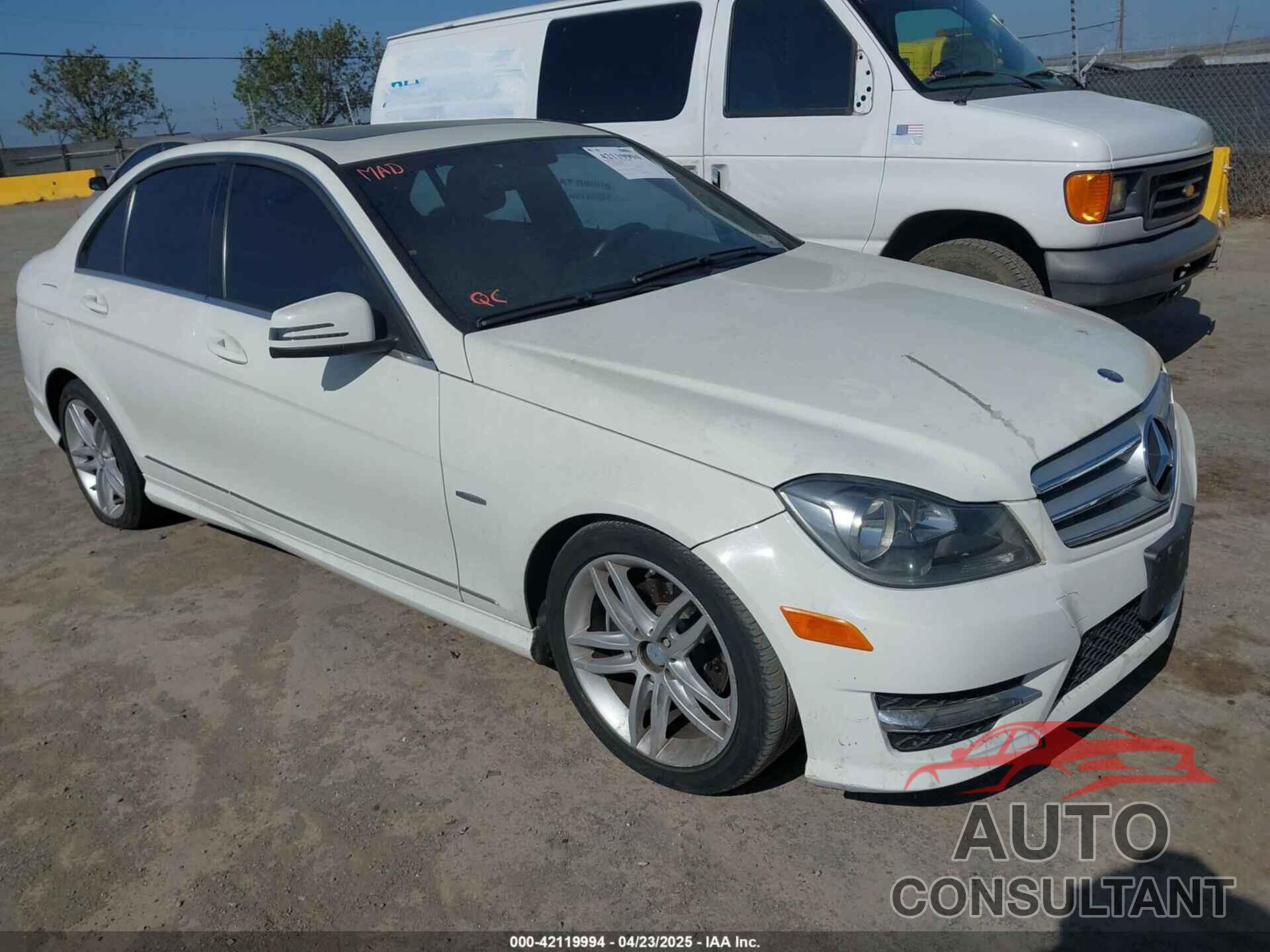 MERCEDES-BENZ C 250 2012 - WDDGF4HB5CR223120