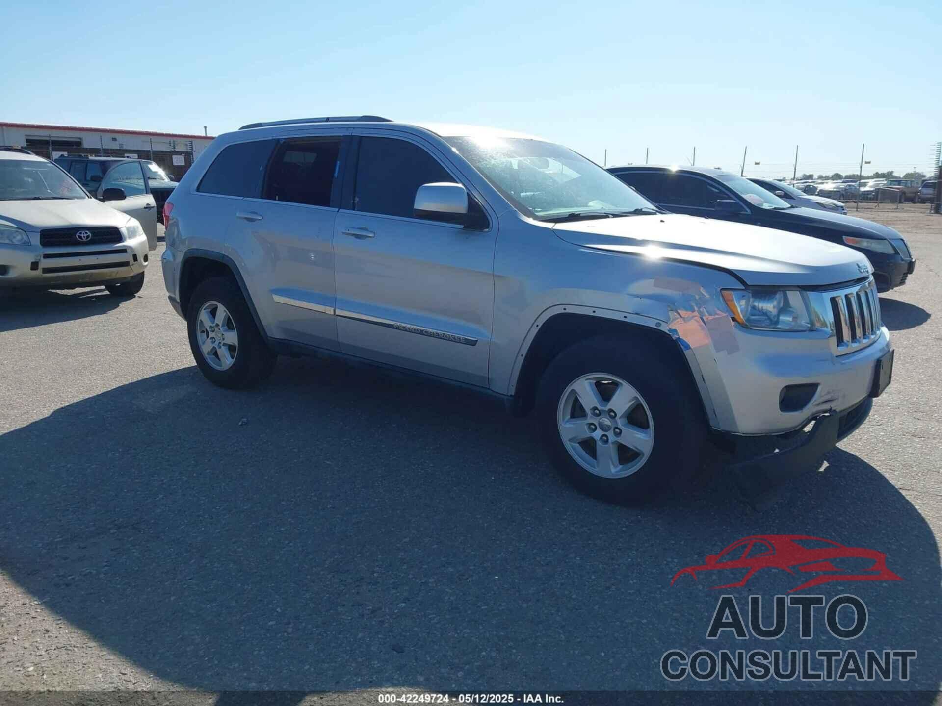 JEEP GRAND CHEROKEE 2011 - 1J4RR4GG5BC690153
