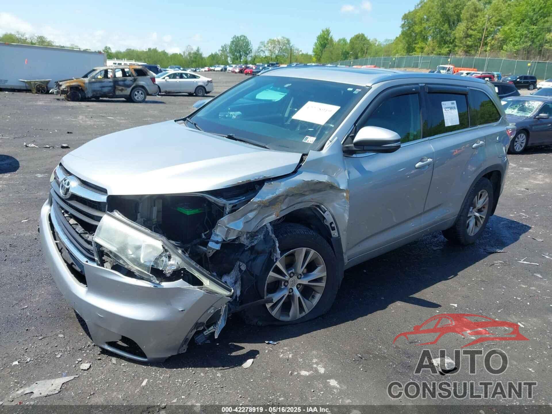 TOYOTA HIGHLANDER 2015 - 5TDJKRFH1FS217045