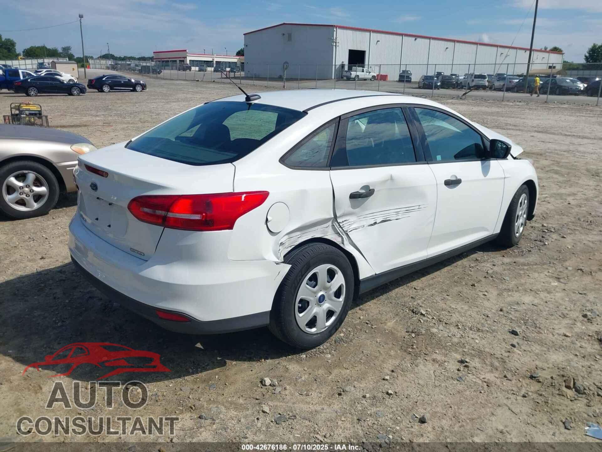FORD FOCUS 2016 - 1FADP3E2XGL207213