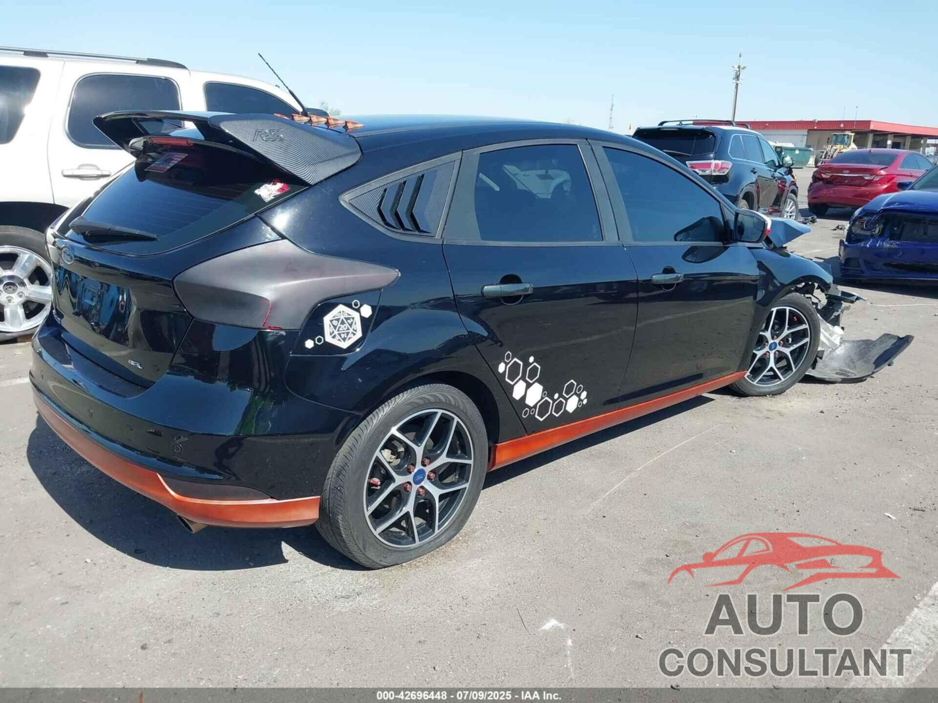 FORD FOCUS 2018 - 1FADP3M2XJL224263
