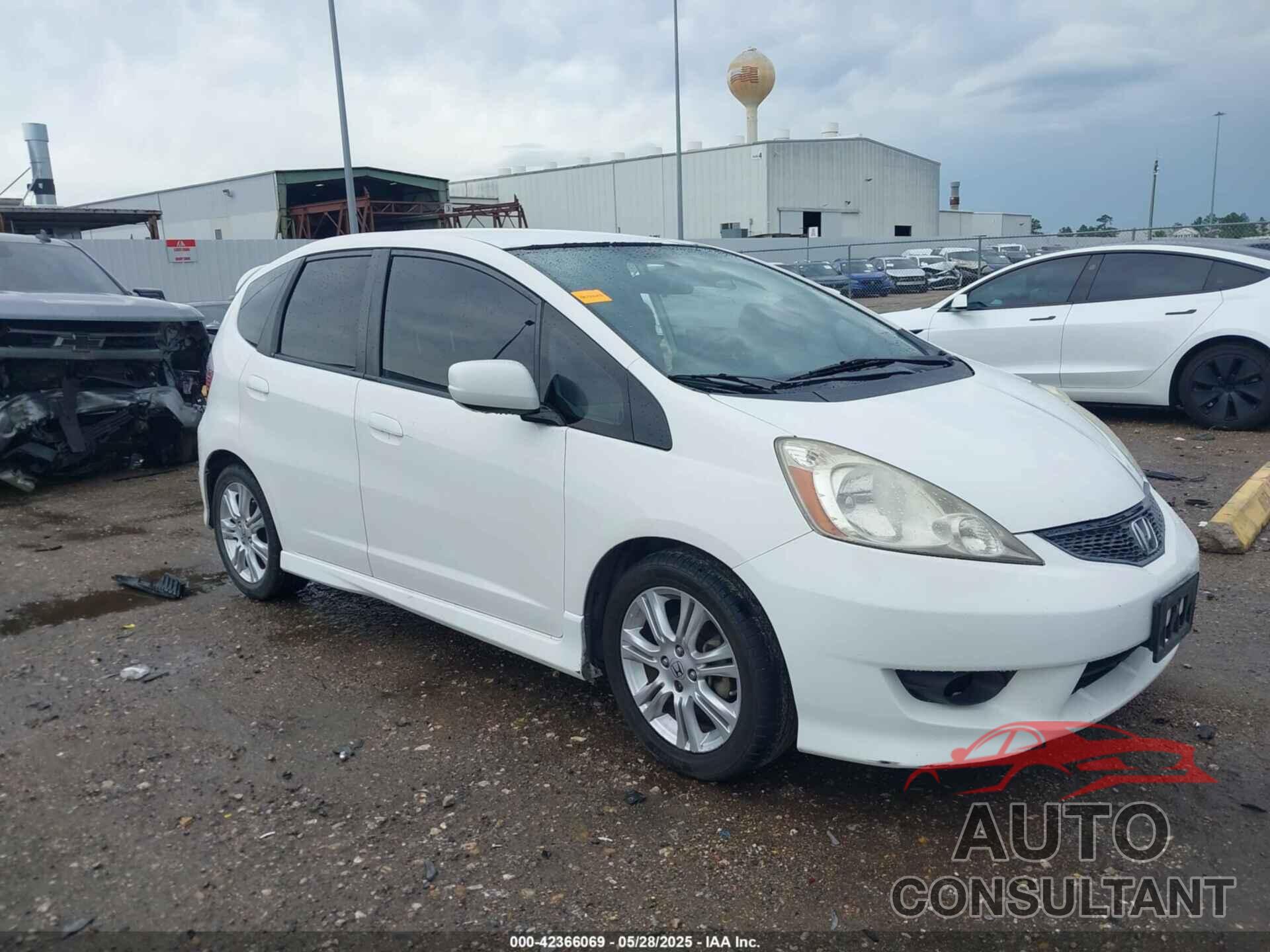 HONDA FIT 2010 - JHMGE8H6XAC015272