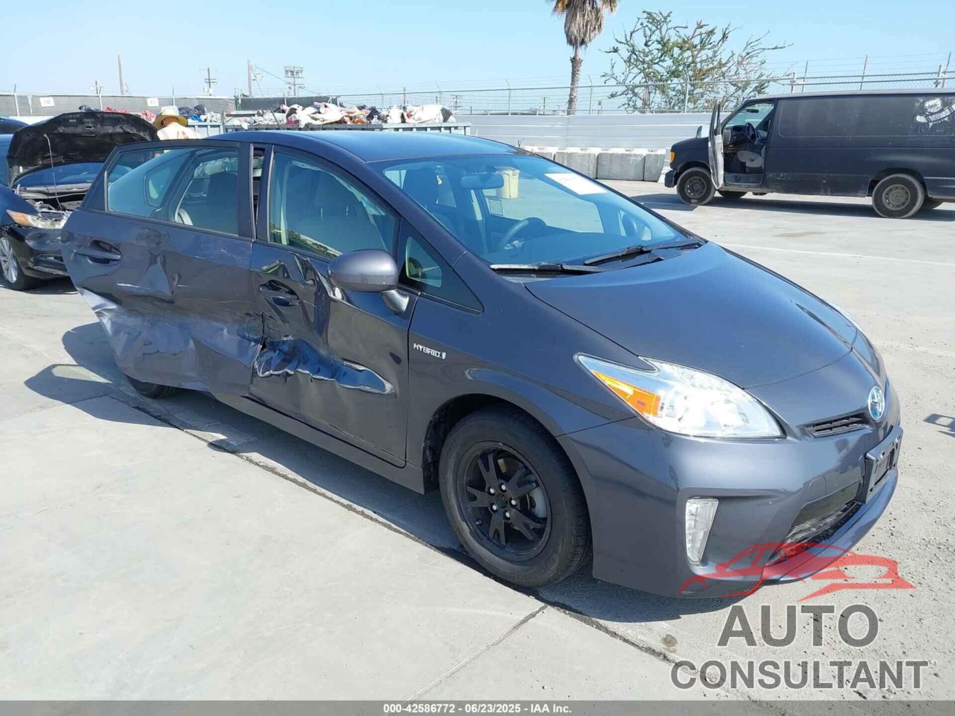 TOYOTA PRIUS 2015 - JTDKN3DU6F0421979