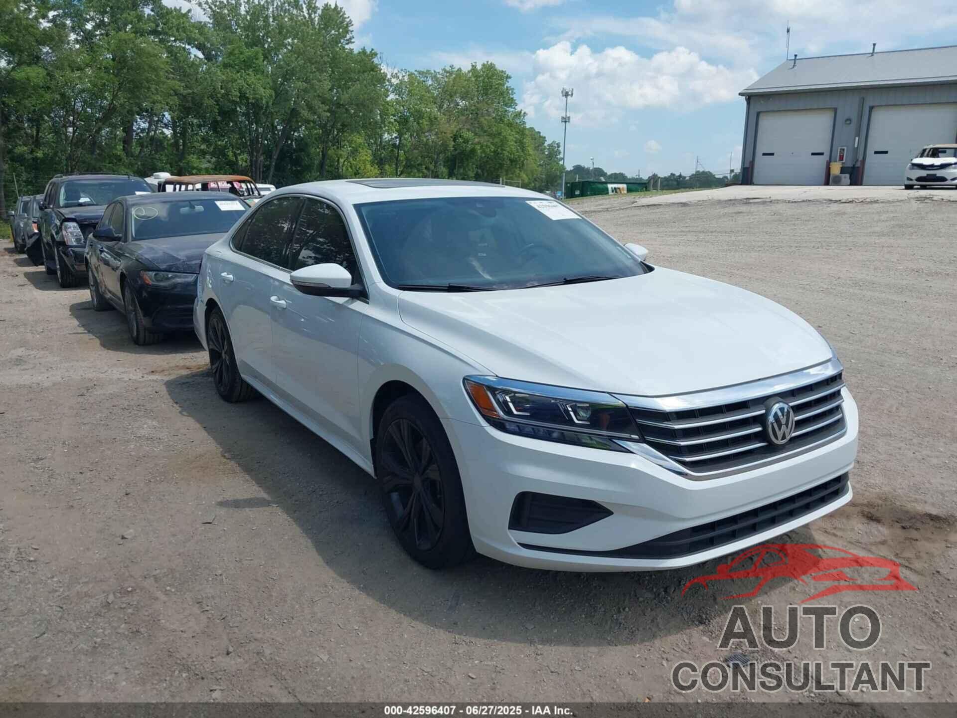 VOLKSWAGEN PASSAT 2022 - 1VWSA7A33NC009415