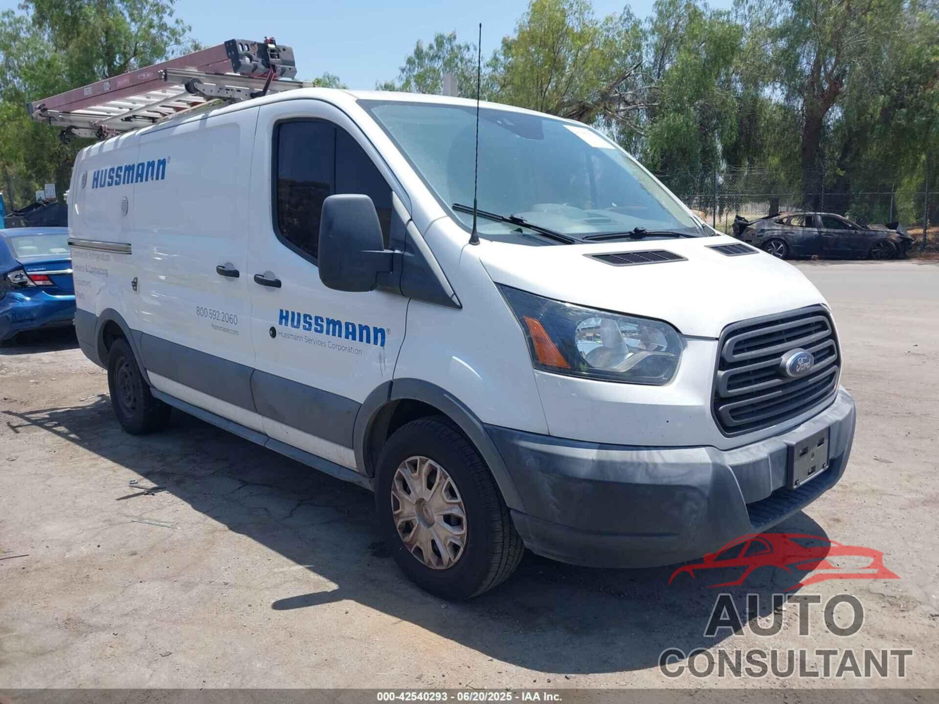 FORD TRANSIT-250 2017 - 1FTYR1YM9HKB18814