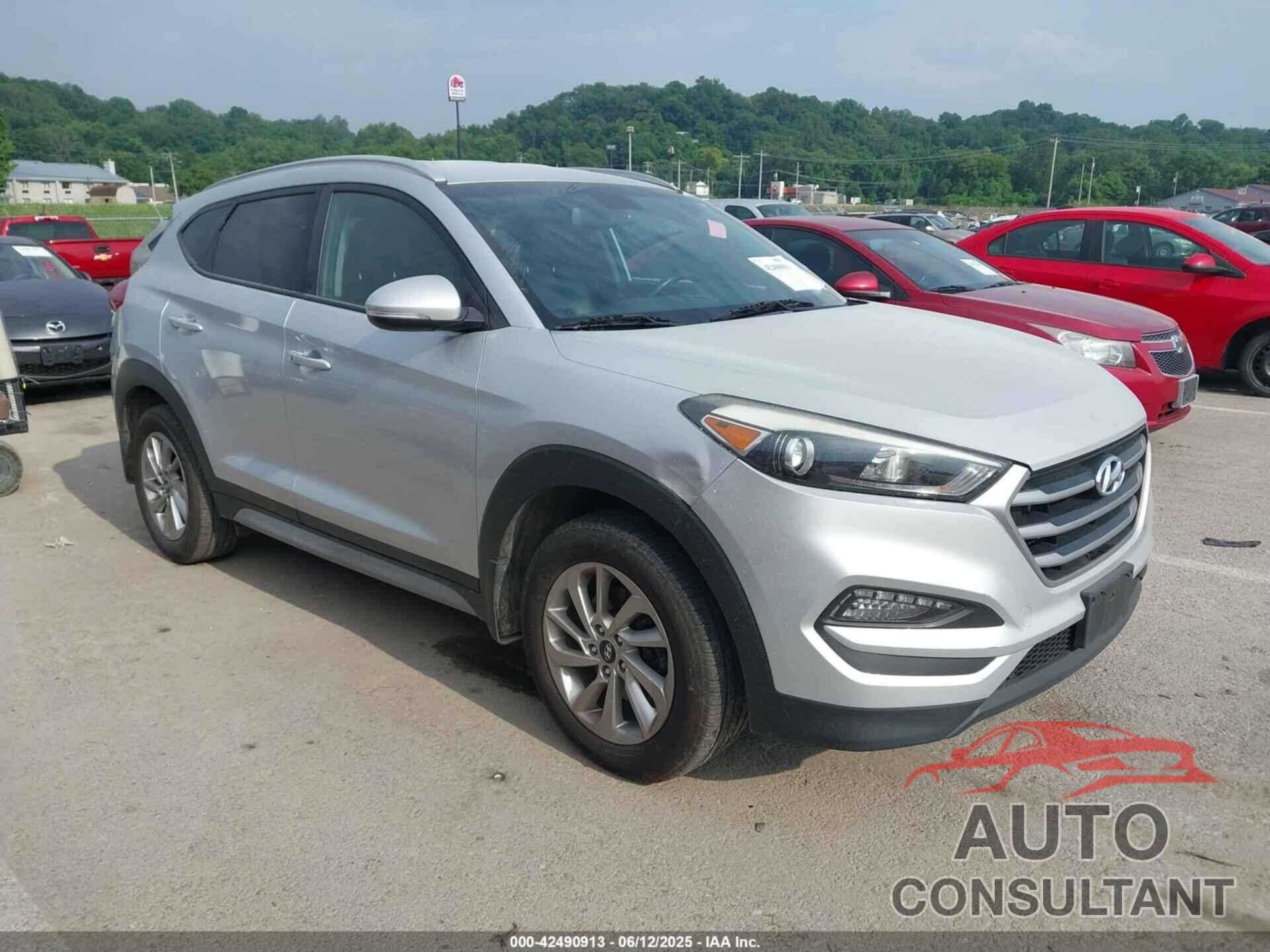 HYUNDAI TUCSON 2017 - KM8J33A42HU369537