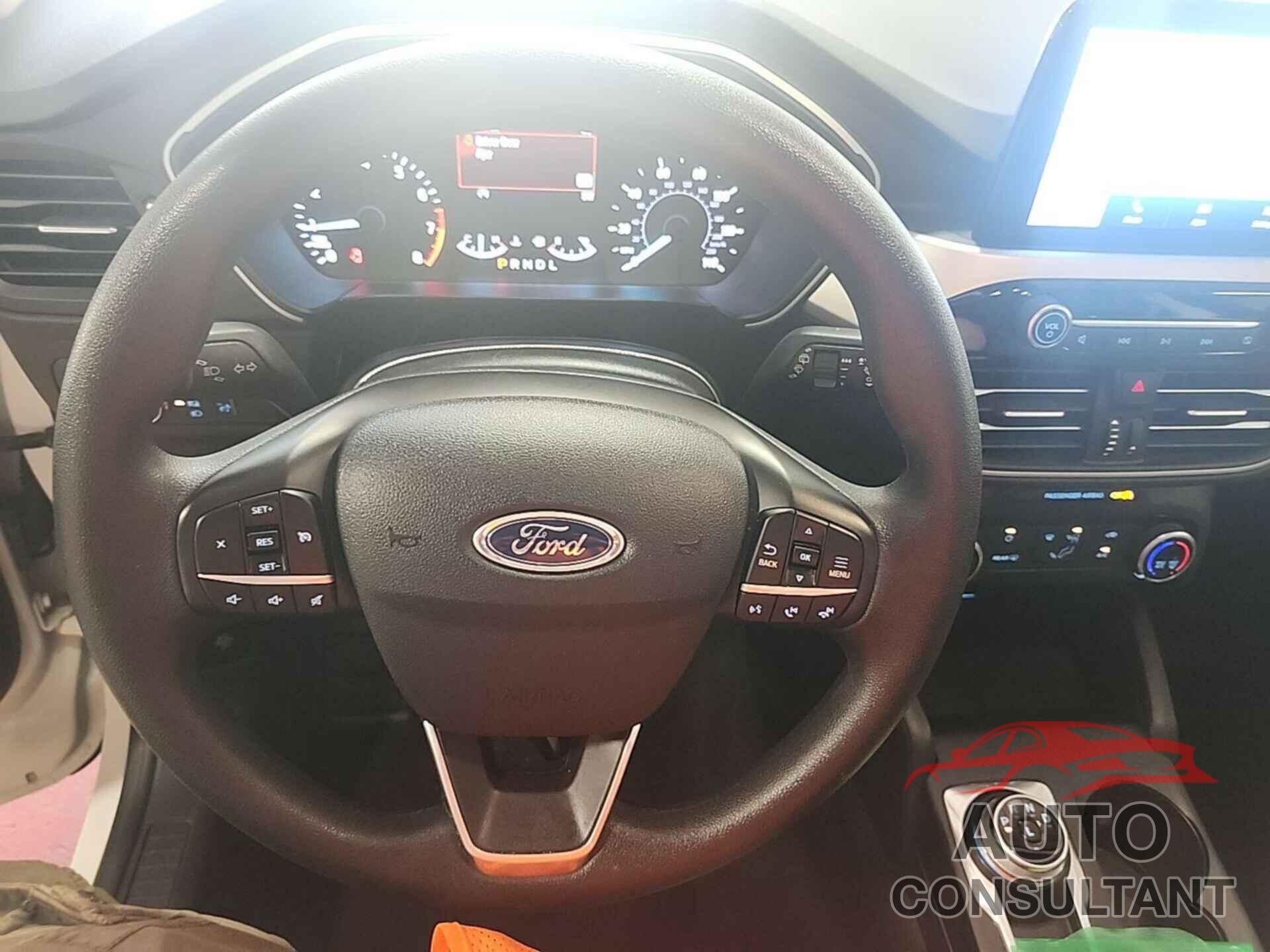 FORD ESCAPE 2022 - 1FMCU9G65NUA63784