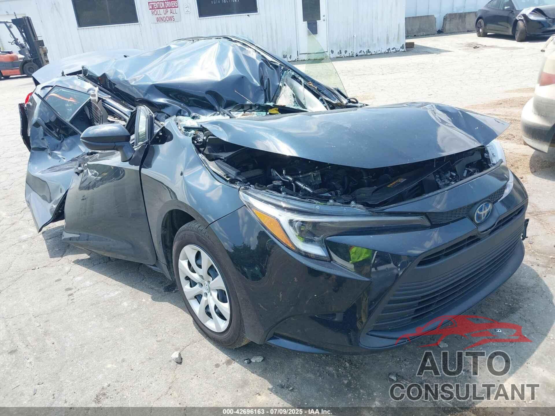 TOYOTA COROLLA 2024 - JTDBCMFE2R3062151