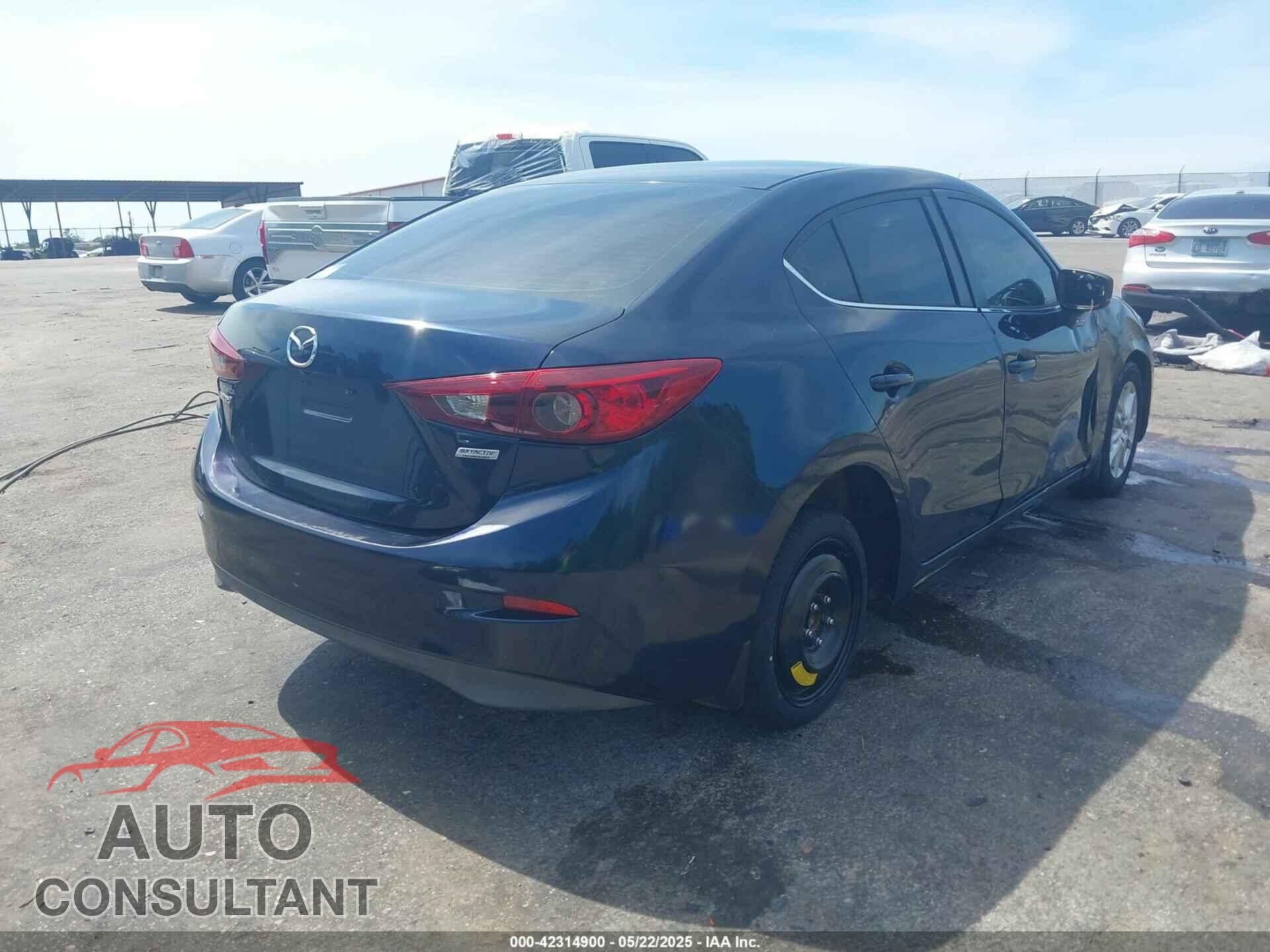 MAZDA MAZDA3 2017 - 3MZBN1U72HM104373