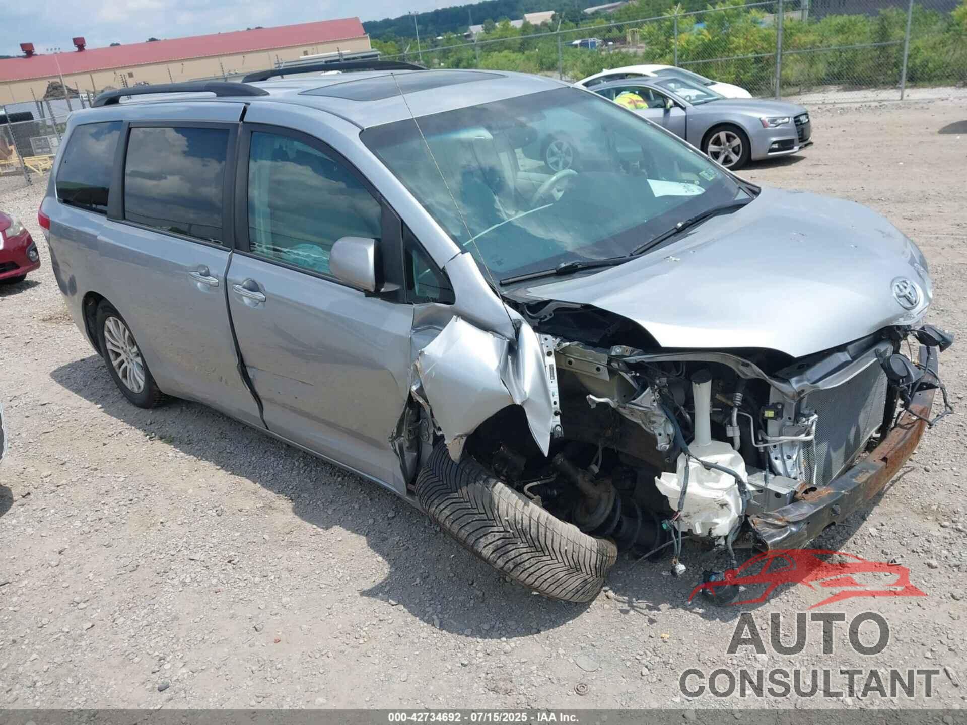 TOYOTA SIENNA 2014 - 5TDYK3DCXES443747