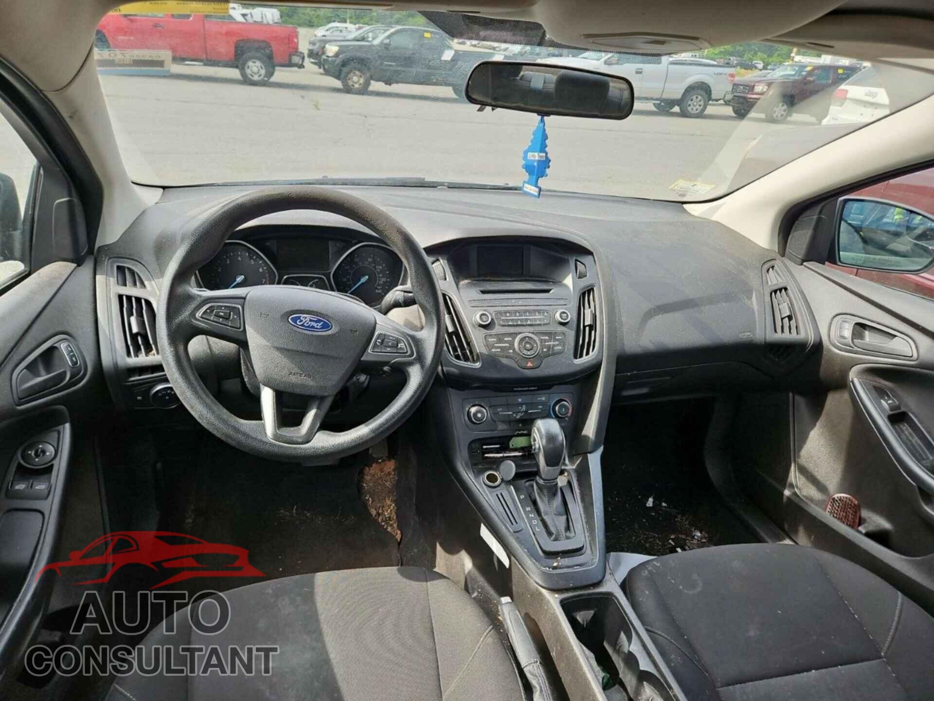 FORD FOCUS 2016 - 1FADP3E28GL306810