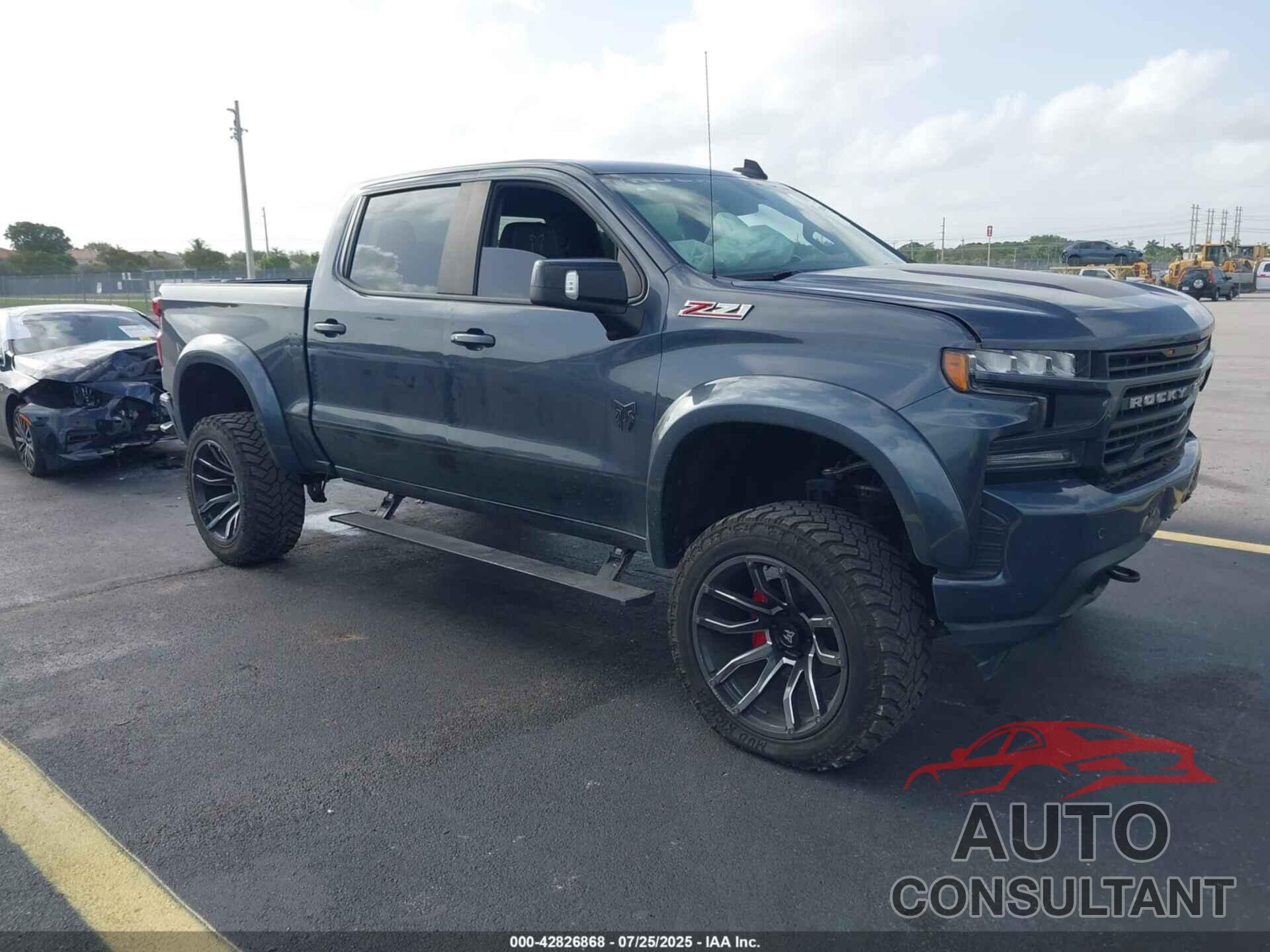 CHEVROLET SILVERADO 1500 LTD 2022 - 1GCUYEED5NZ162910