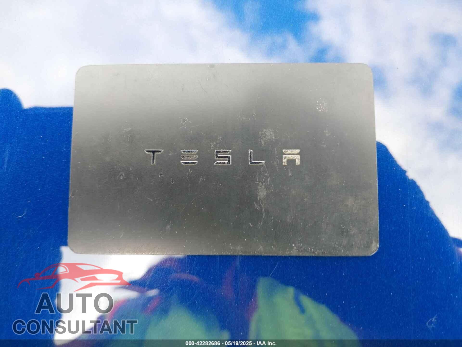 TESLA MODEL 3 2018 - 5YJ3E1EB7JF120234
