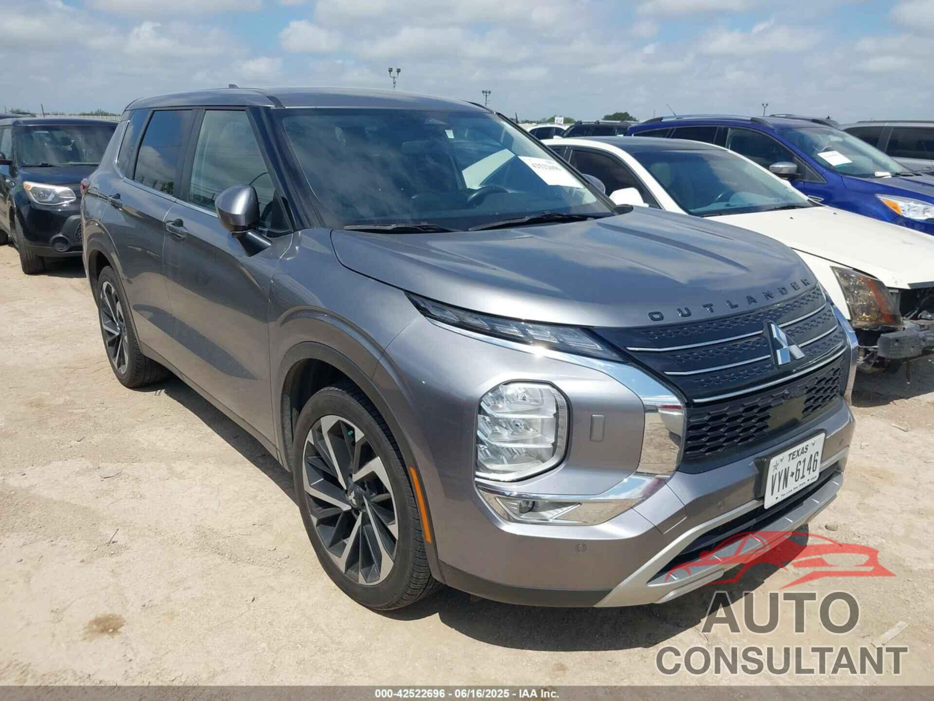MITSUBISHI OUTLANDER 2022 - JA4J4UA8XNZ048493