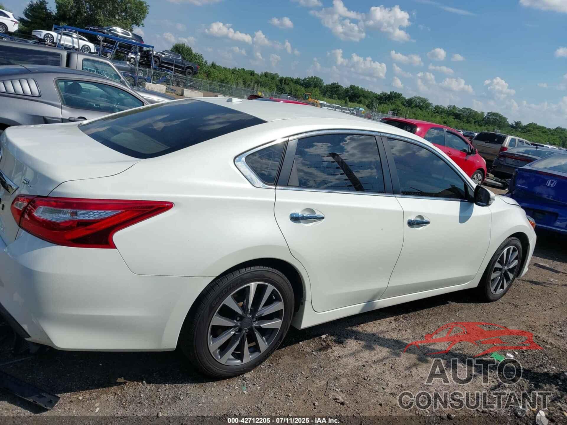 NISSAN ALTIMA 2017 - 1N4AL3AP7HC151619