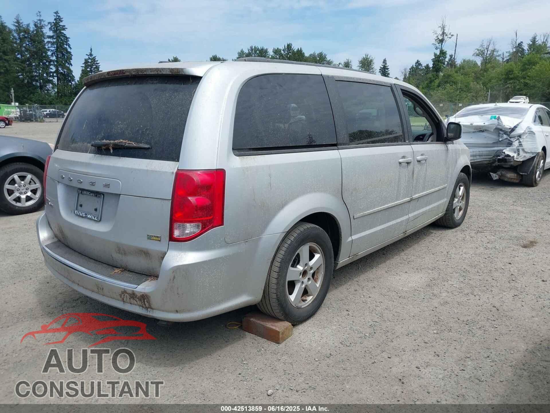 DODGE GRAND CARAVAN 2011 - 2D4RN3DG8BR754812