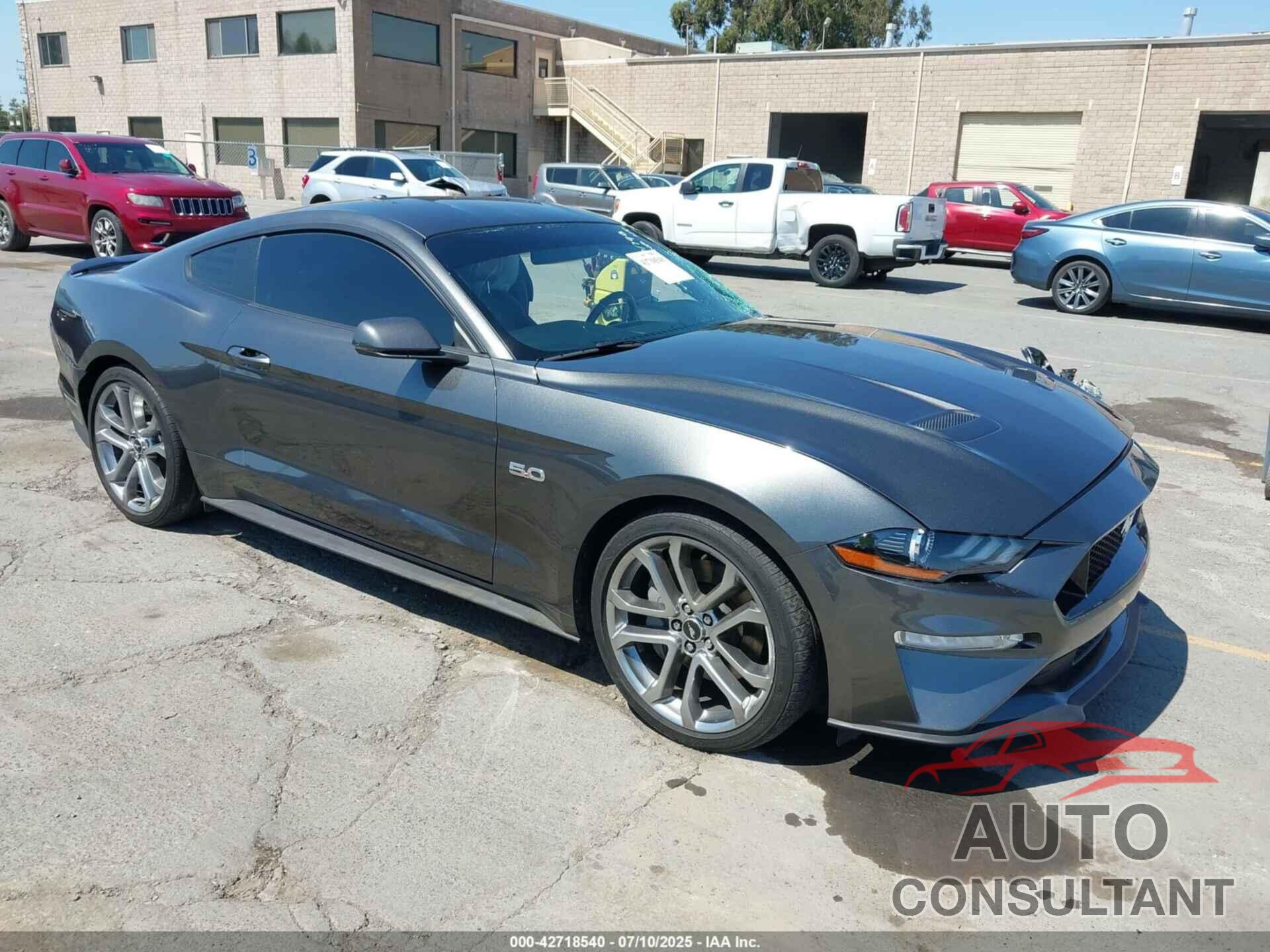 FORD MUSTANG 2018 - 1FA6P8CFXJ5127157