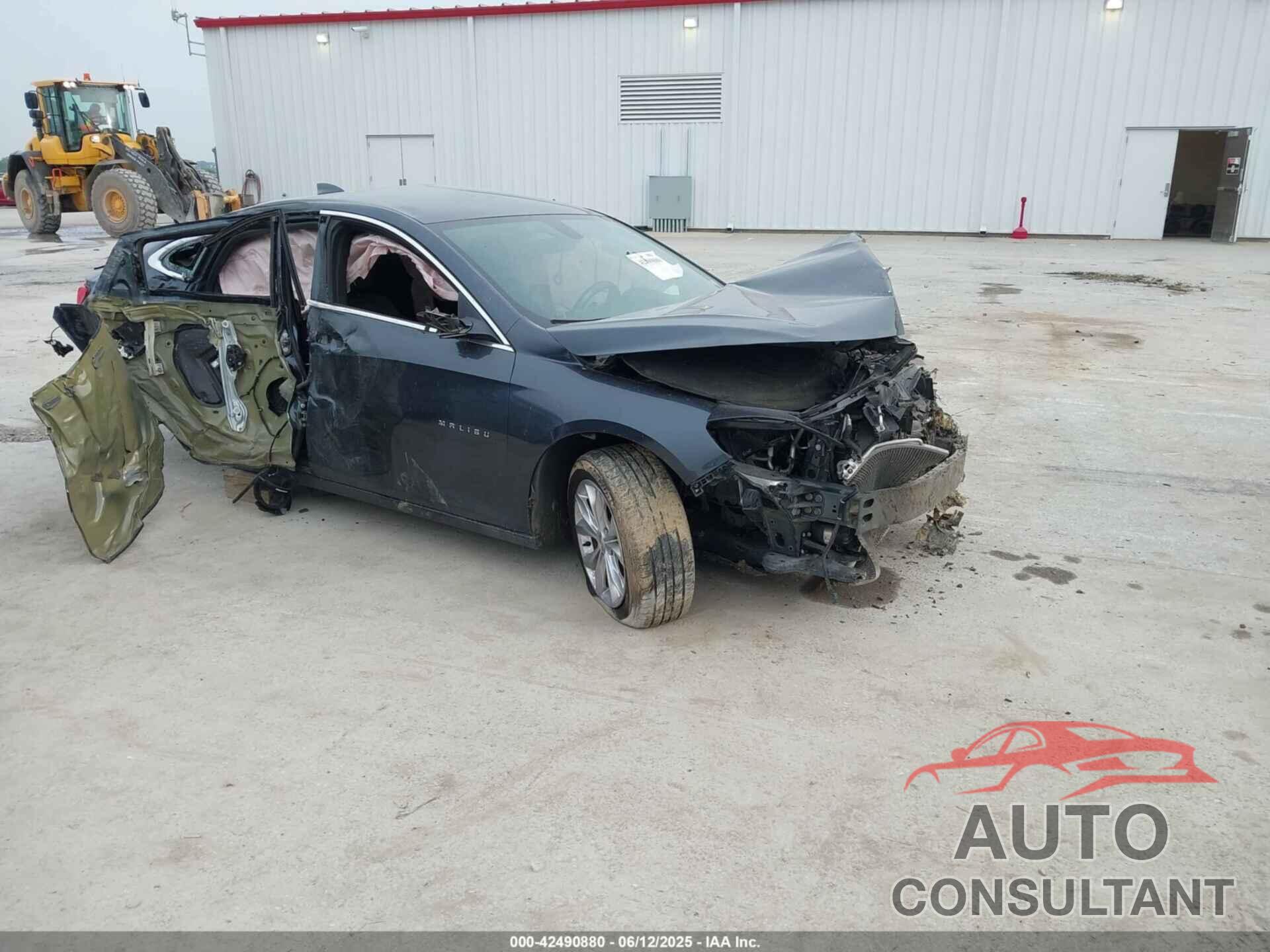 CHEVROLET MALIBU 2021 - 1G1ZD5ST6MF070677