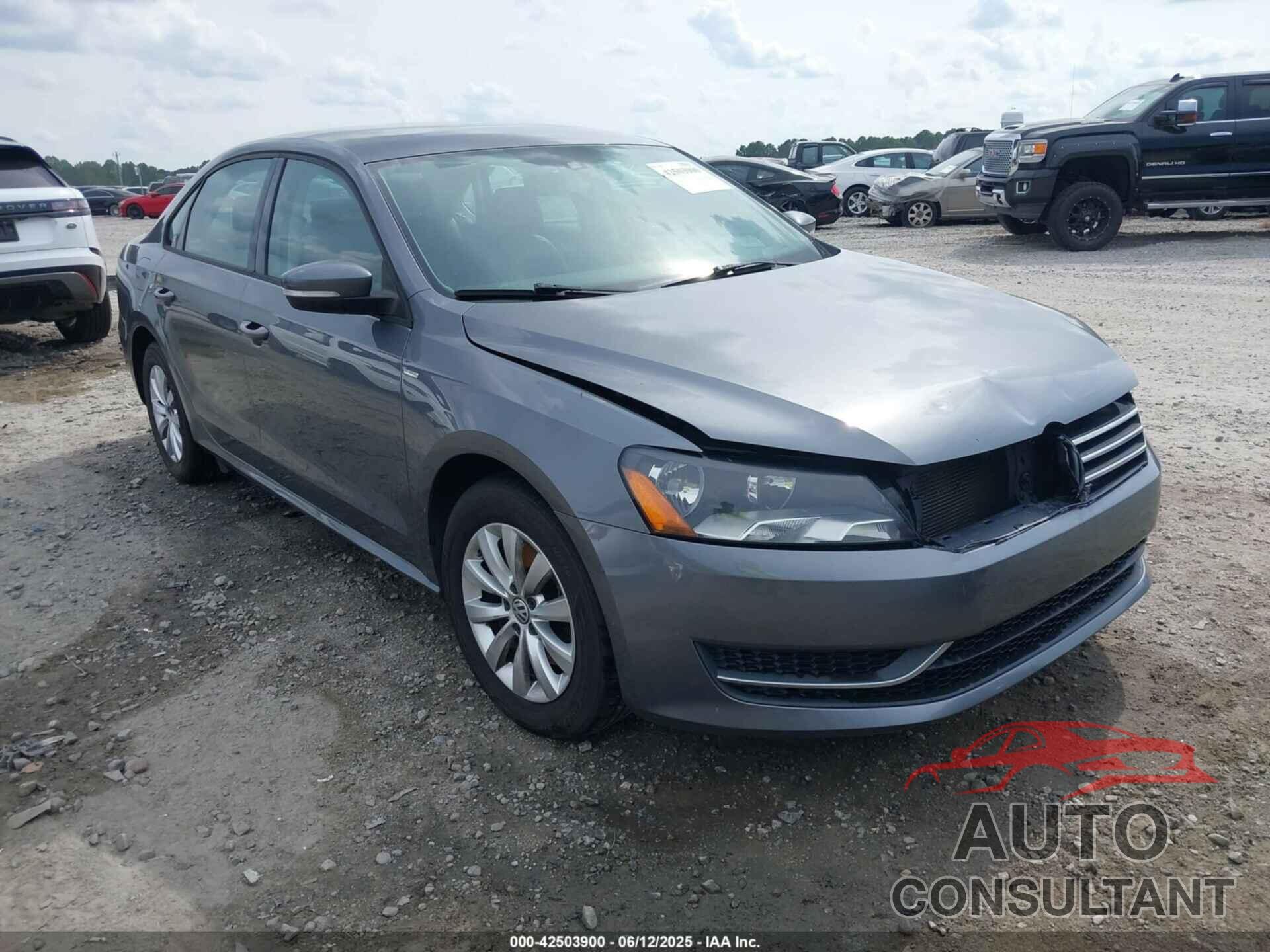 VOLKSWAGEN PASSAT 2015 - 1VWAT7A31FC016497