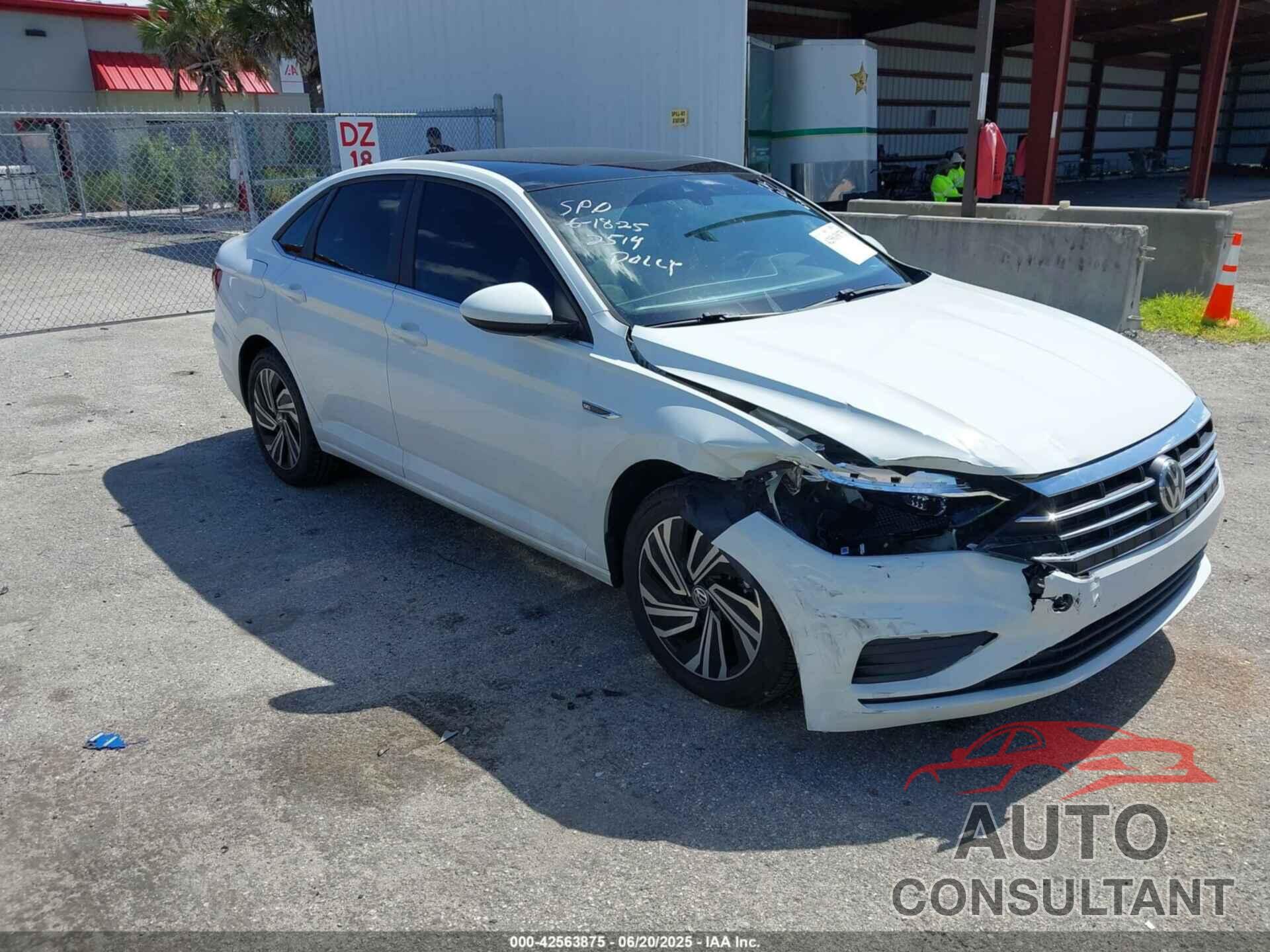 VOLKSWAGEN JETTA 2021 - 3VWE57BU2MM047028