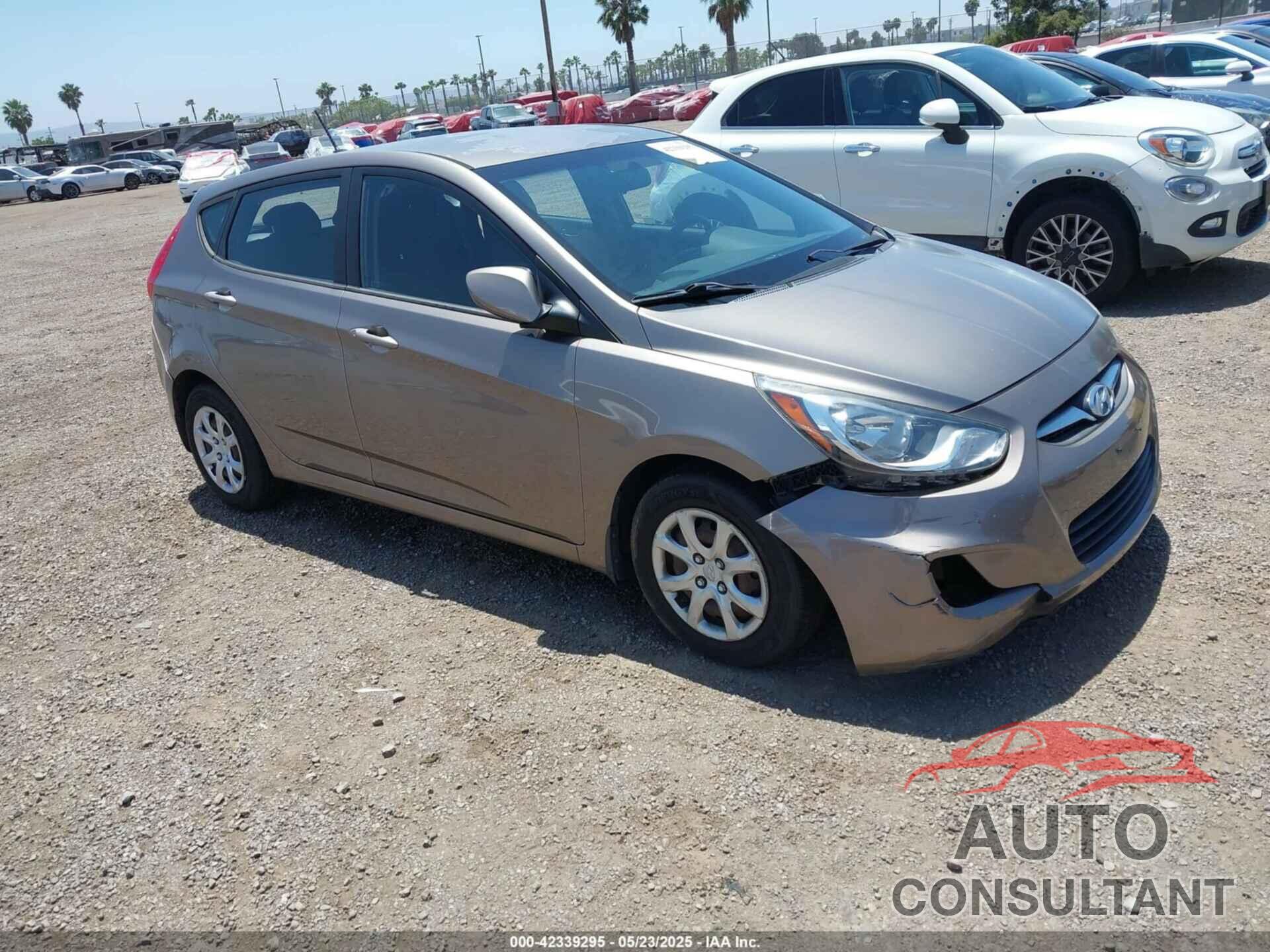 HYUNDAI ACCENT 2013 - KMHCT5AEXDU130826