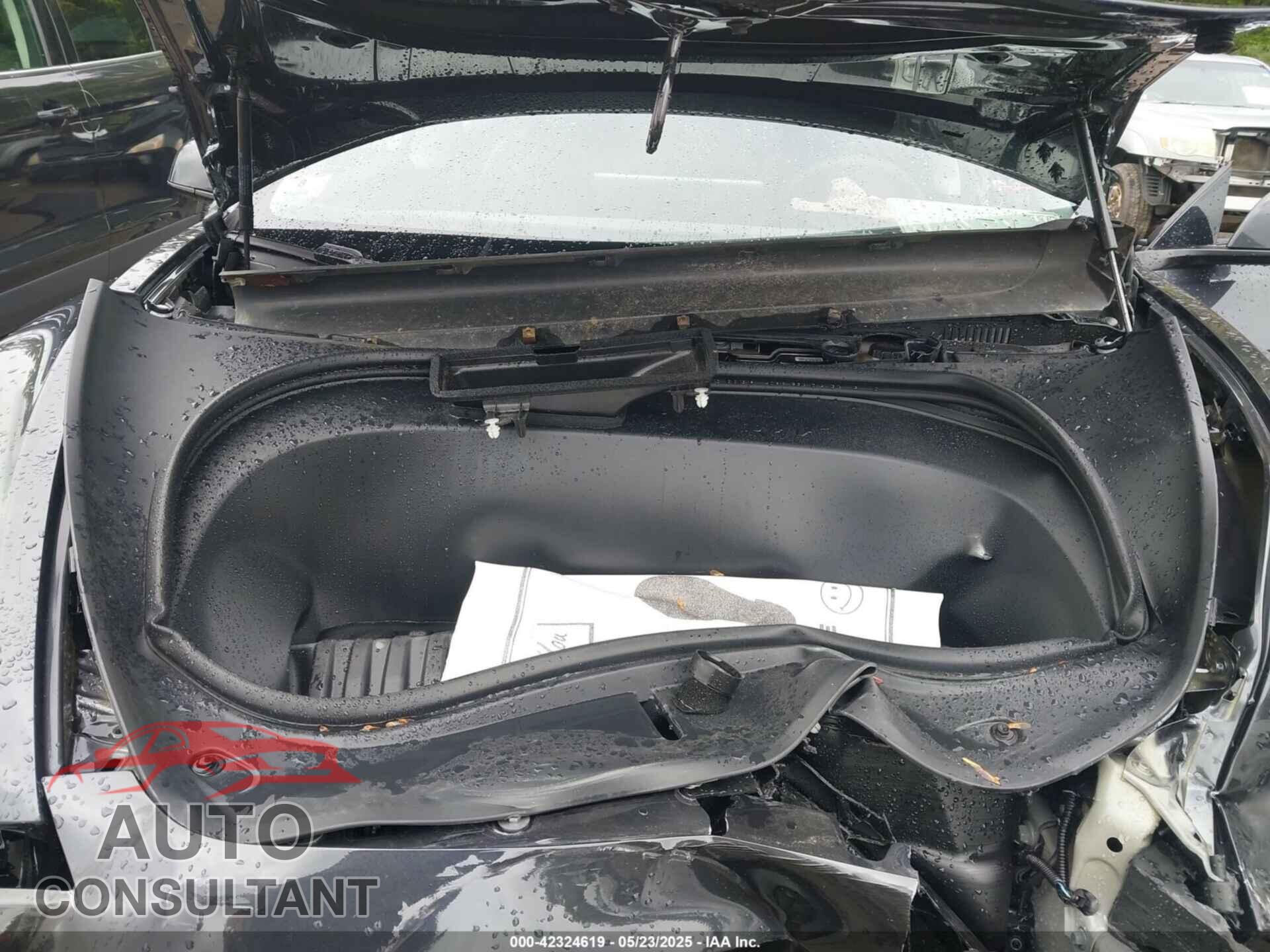 TESLA MODEL 3 2024 - 5YJ3E1EA3RF831013