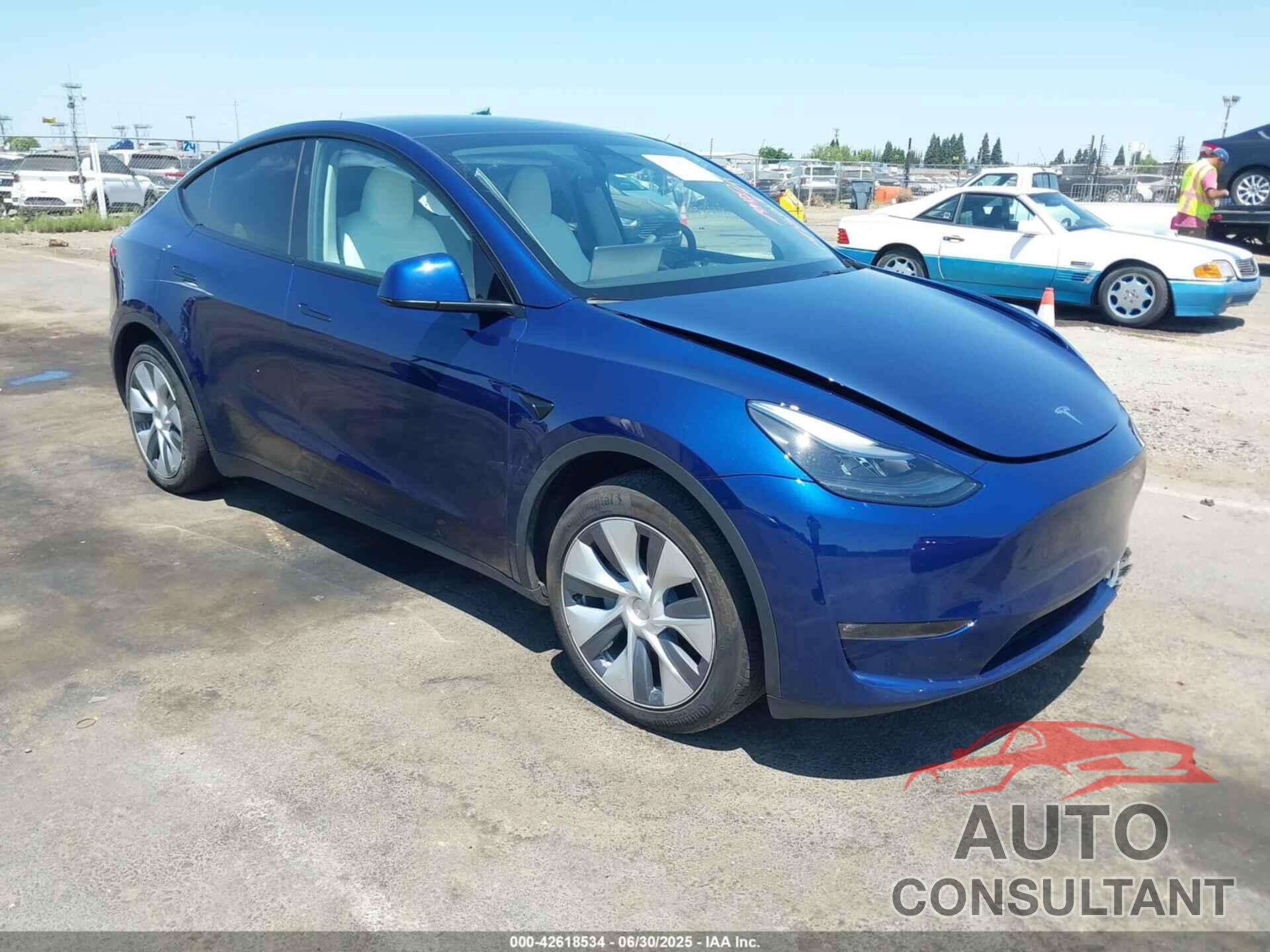 TESLA MODEL Y 2023 - 7SAYGDEEXPF892427