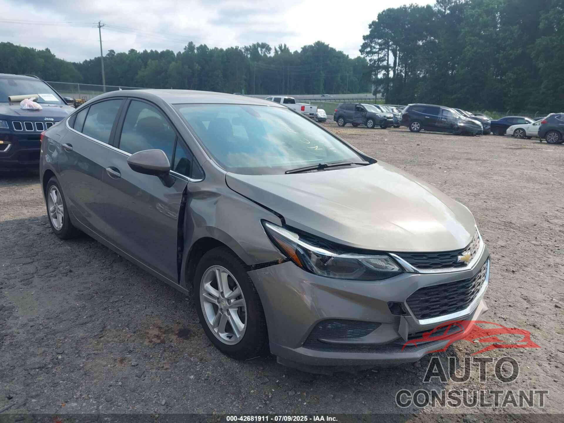 CHEVROLET CRUZE 2017 - 1G1BE5SM5H7225565