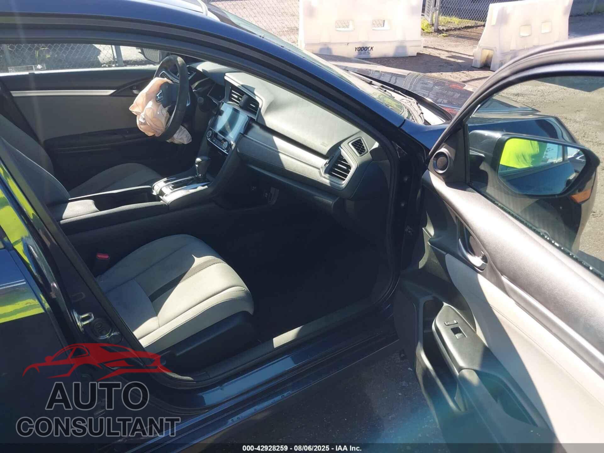 HONDA CIVIC 2017 - 19XFC2F75HE006154