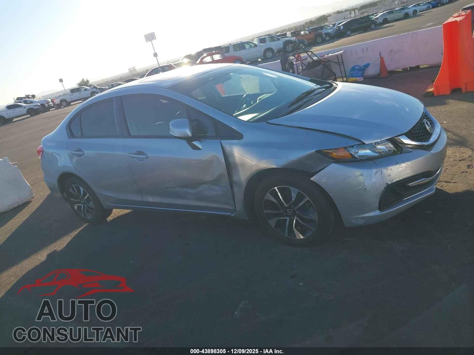 HONDA CIVIC 2013 - 2HGFB2F81DH511457