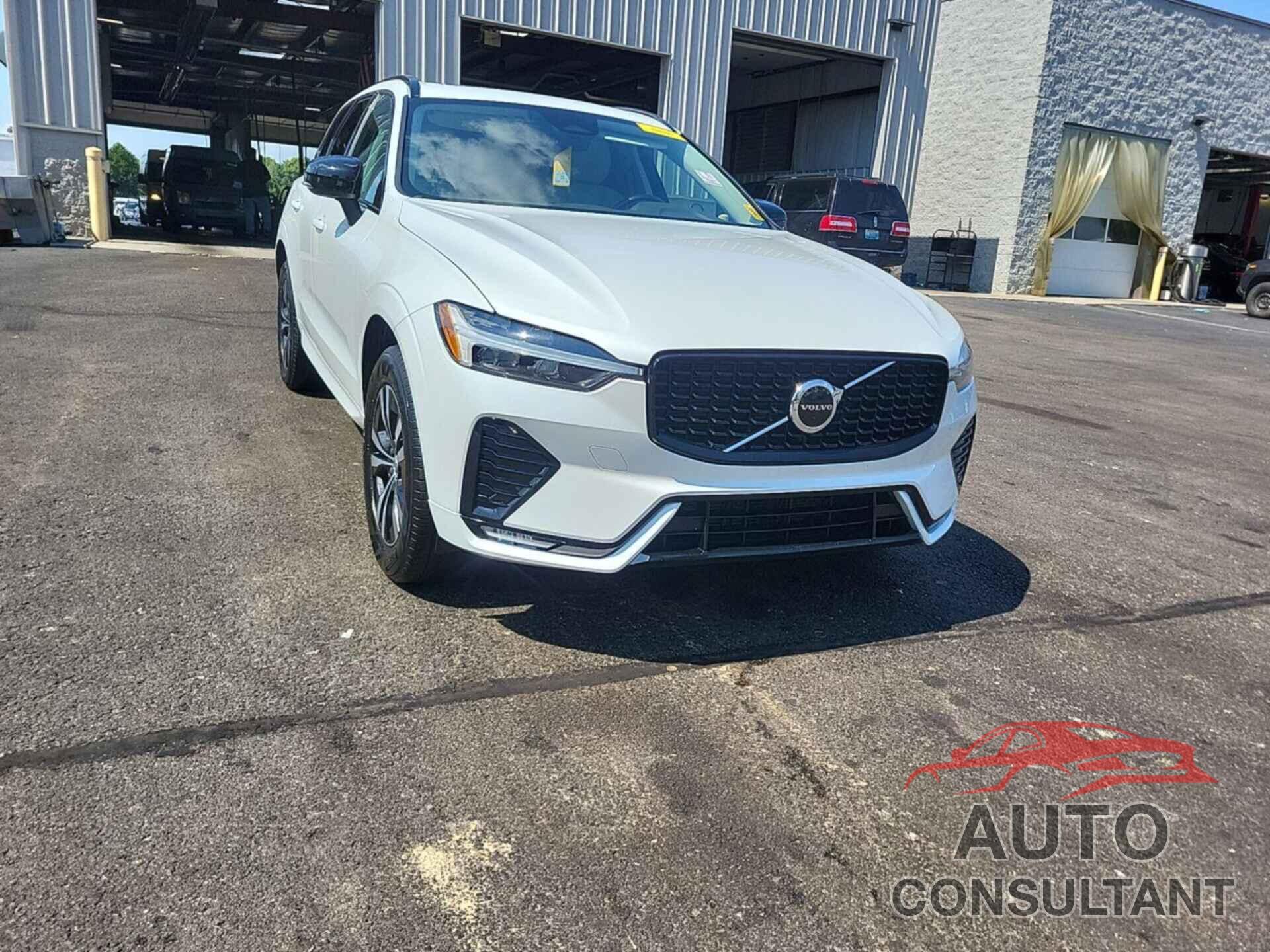 VOLVO XC60 2024 - YV4L12RK4R1930272