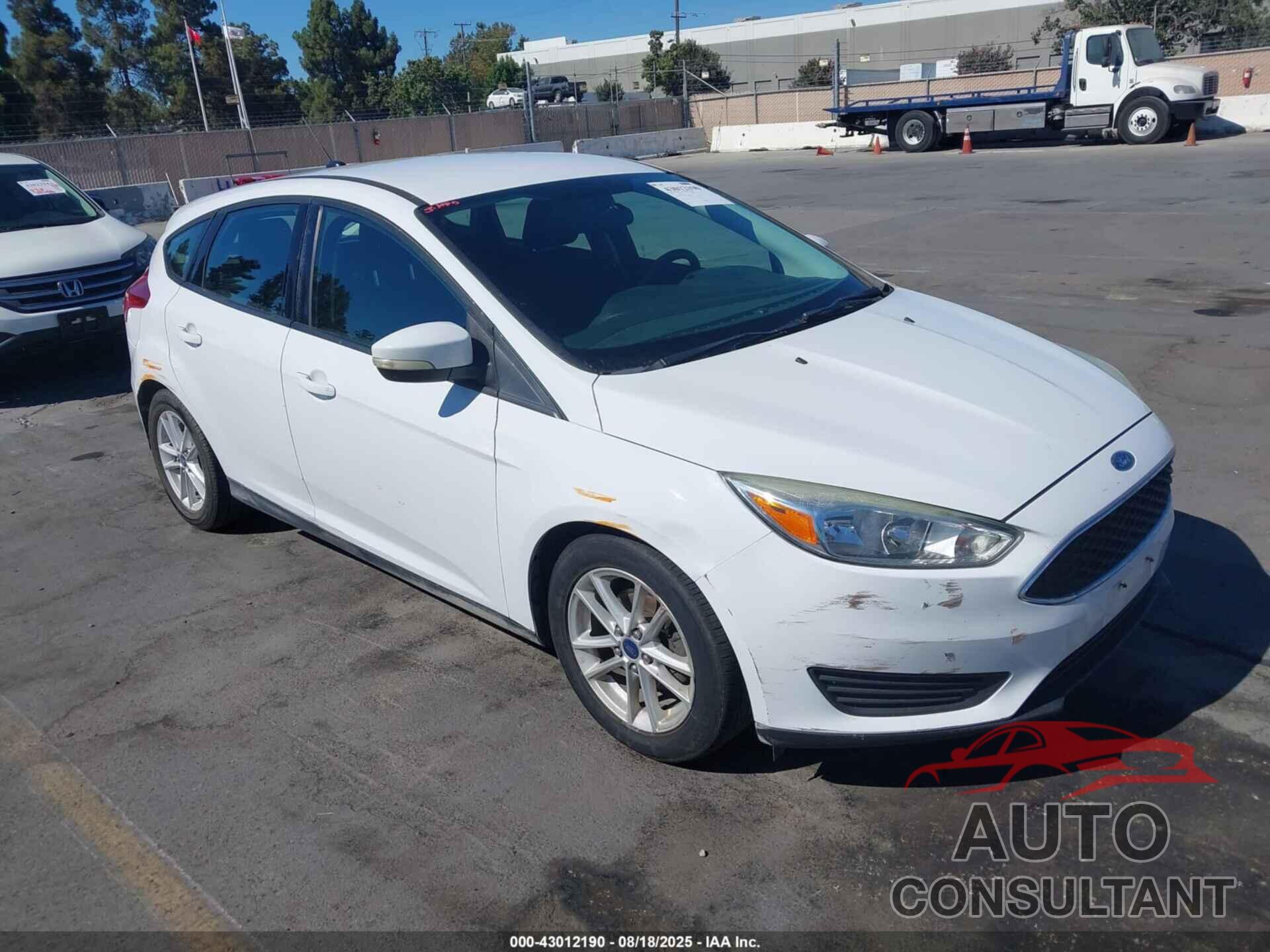 FORD FOCUS 2015 - 1FADP3K21FL301810
