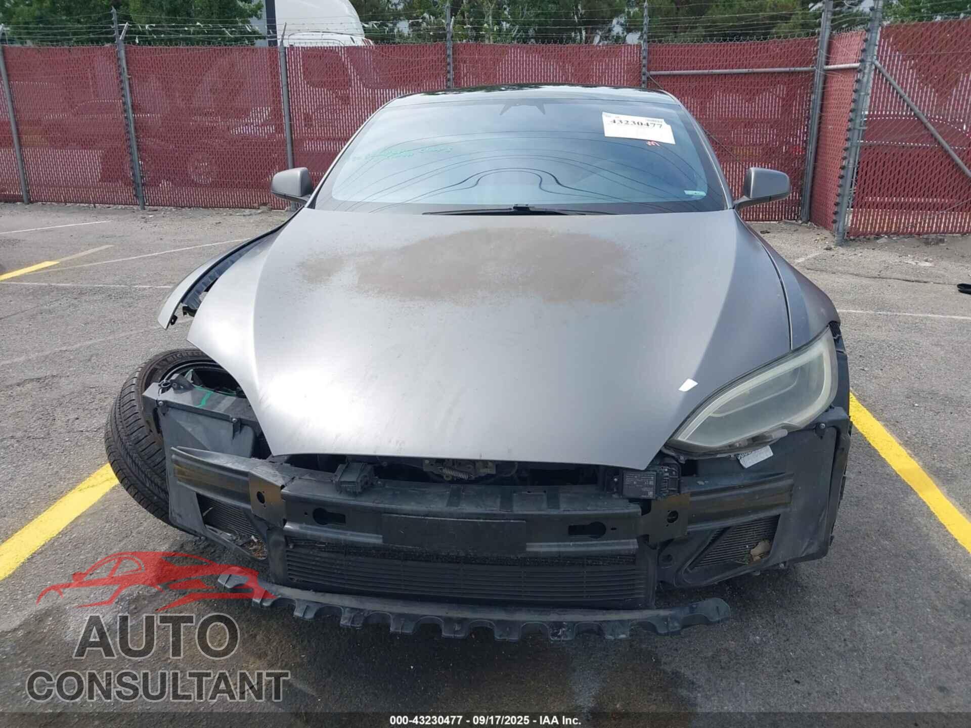 TESLA MODEL S 2018 - 5YJSA1E29JF237868