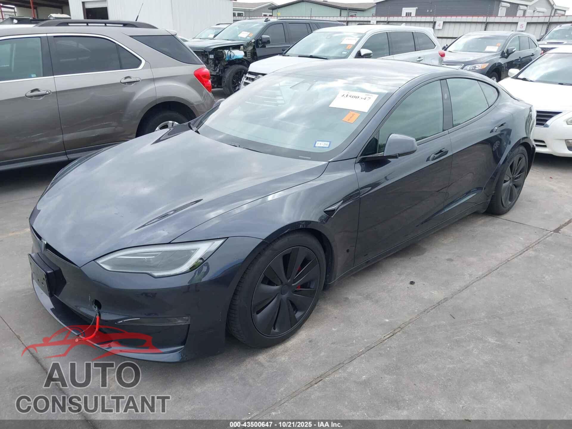 TESLA MODEL S 2023 - 5YJSA1E63PF528183