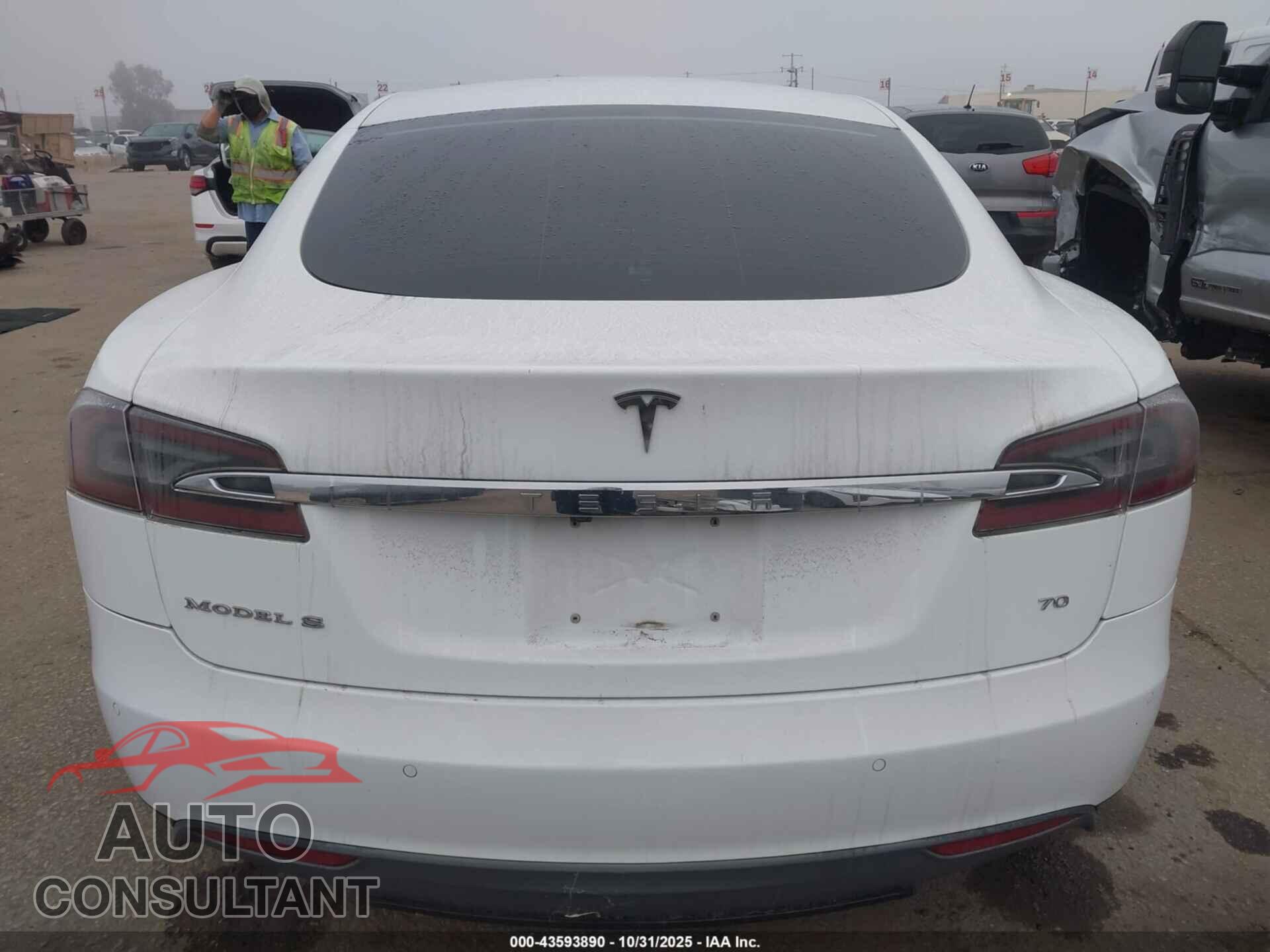 TESLA MODEL S 2015 - 5YJSA1E15FF103566