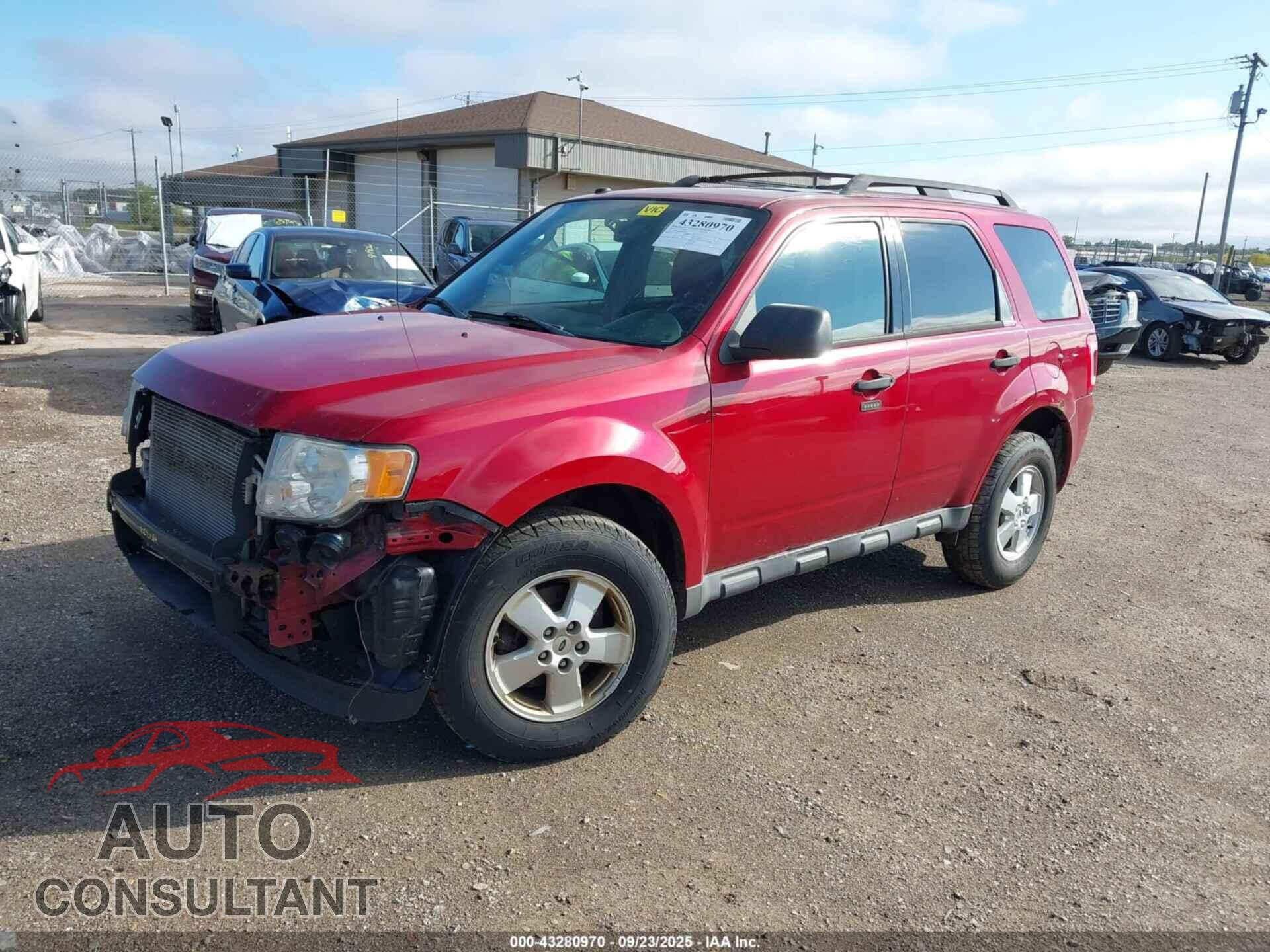 FORD ESCAPE 2011 - 1FMCU0D75BKA48072