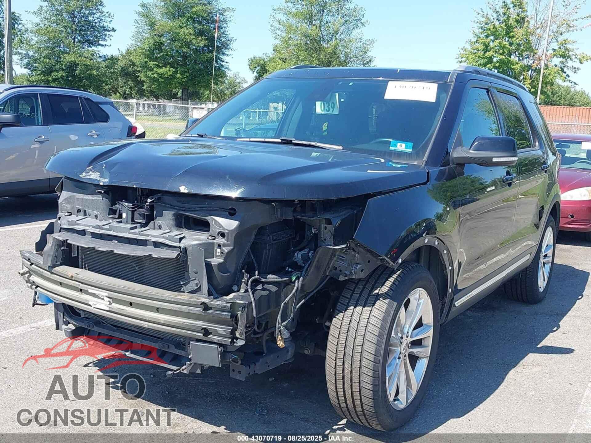 FORD EXPLORER 2018 - 1FM5K8D82JGB50355