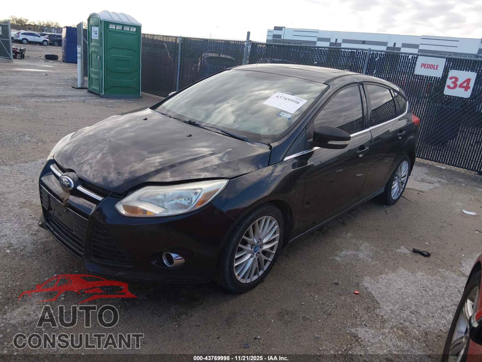 FORD FOCUS 2012 - 1FAHP3M26CL386802