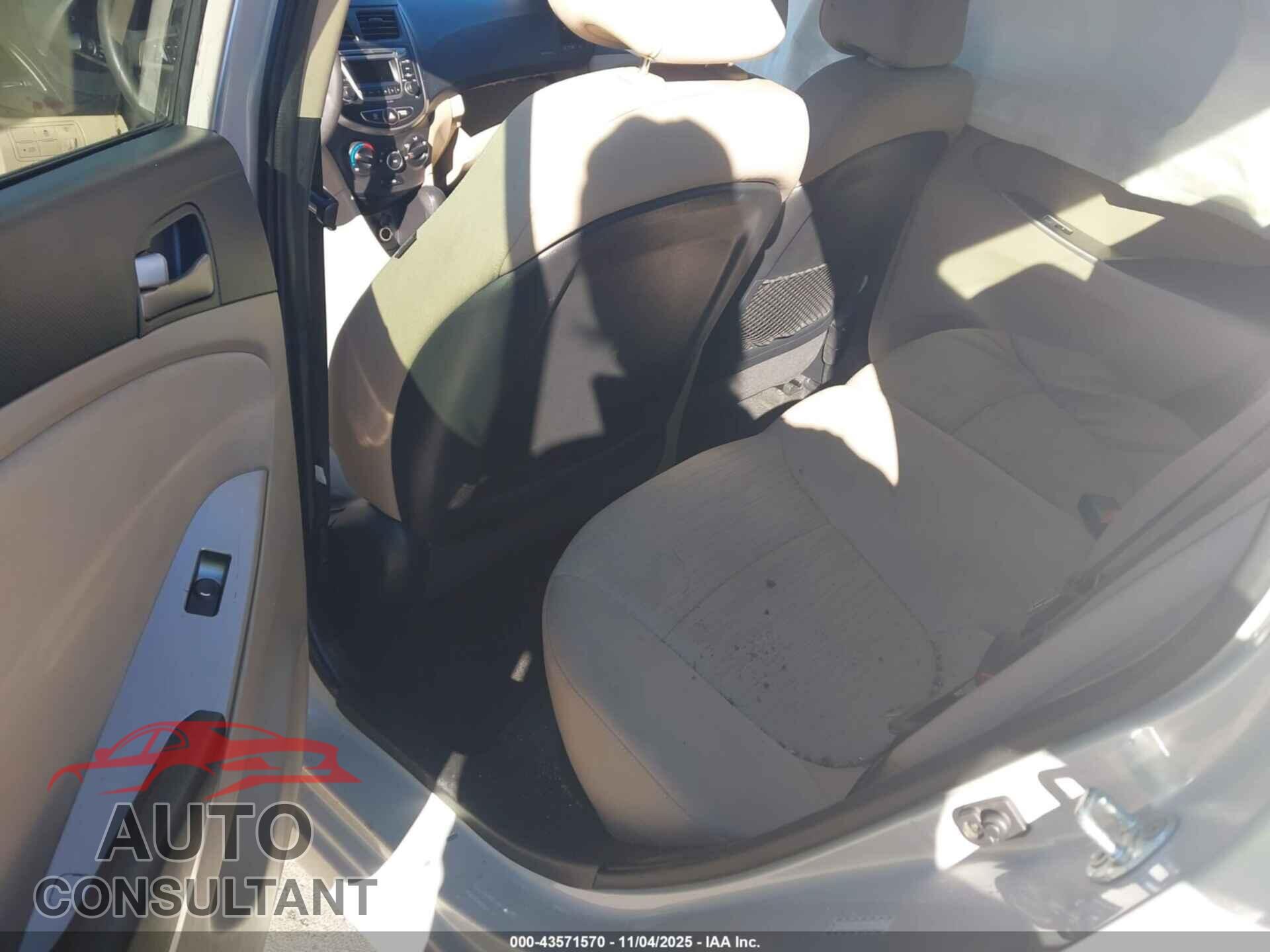HYUNDAI ACCENT 2016 - KMHCT4AE4GU977937