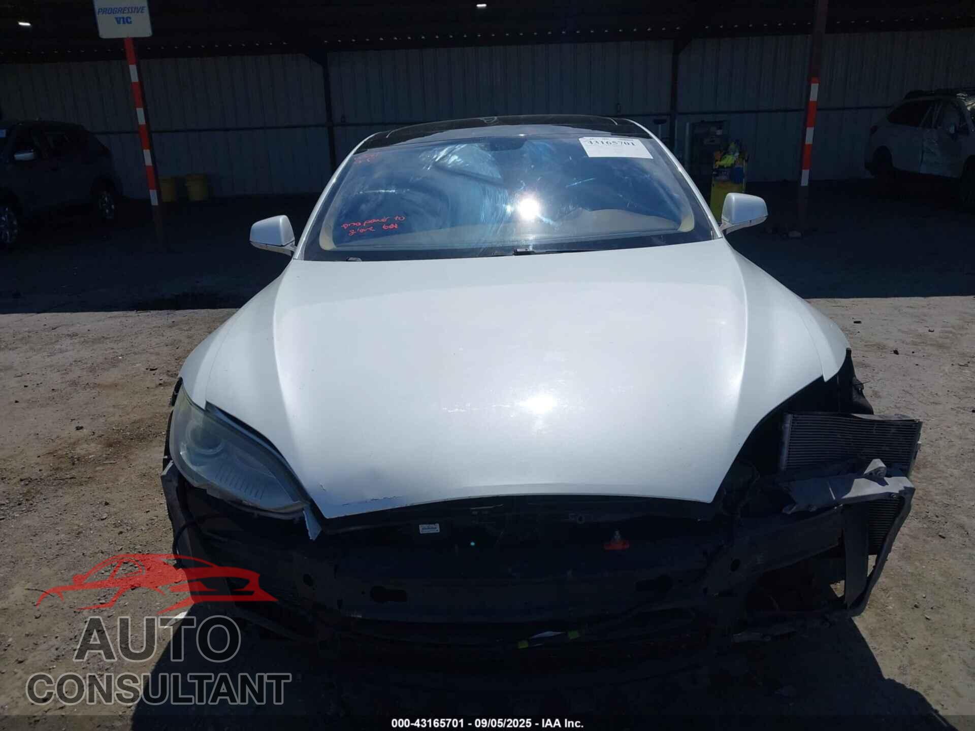 TESLA MODEL S 2013 - 5YJSA1DN8DFP16265