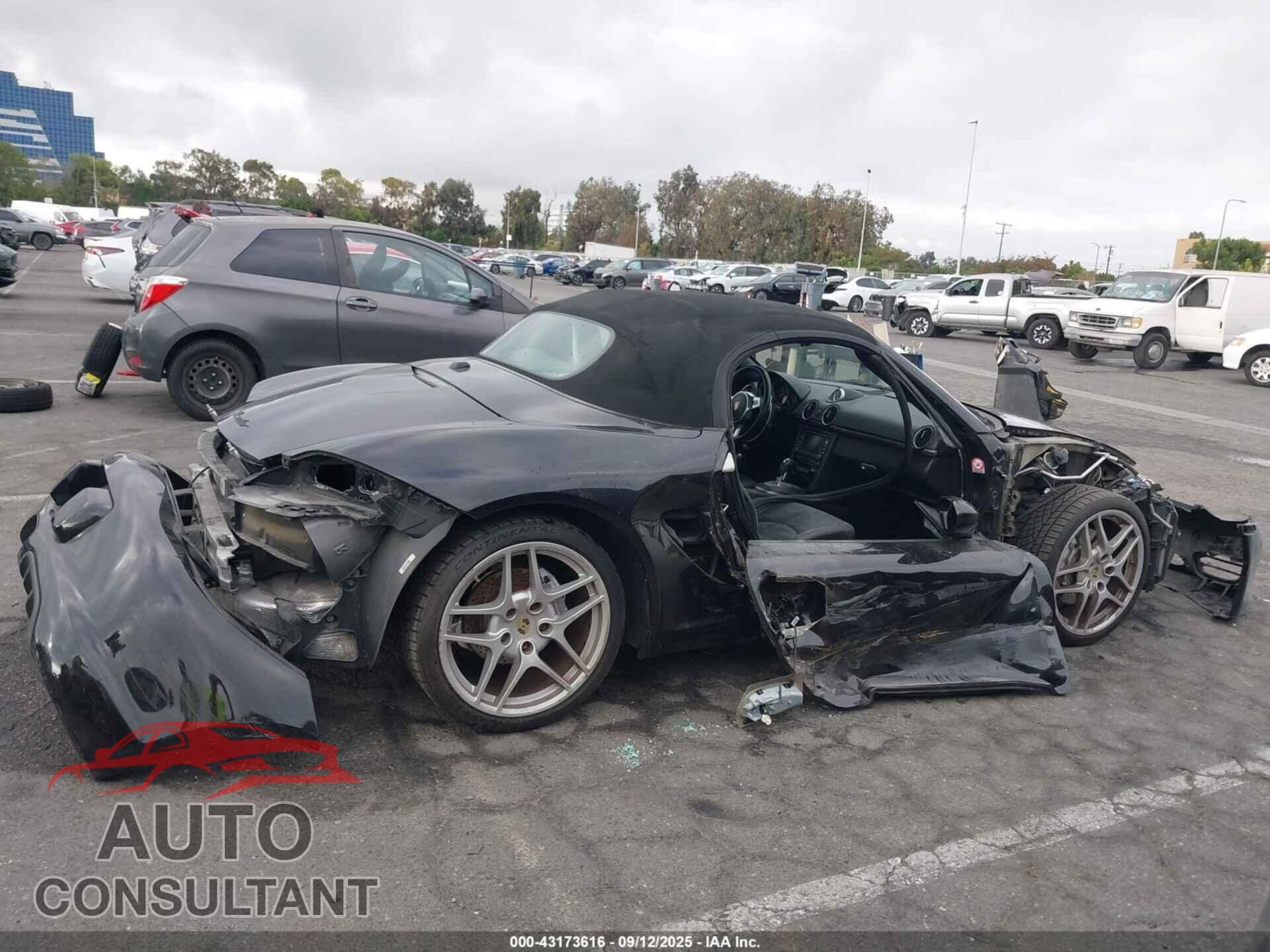 PORSCHE BOXSTER 2011 - WP0CA2A84BS710620