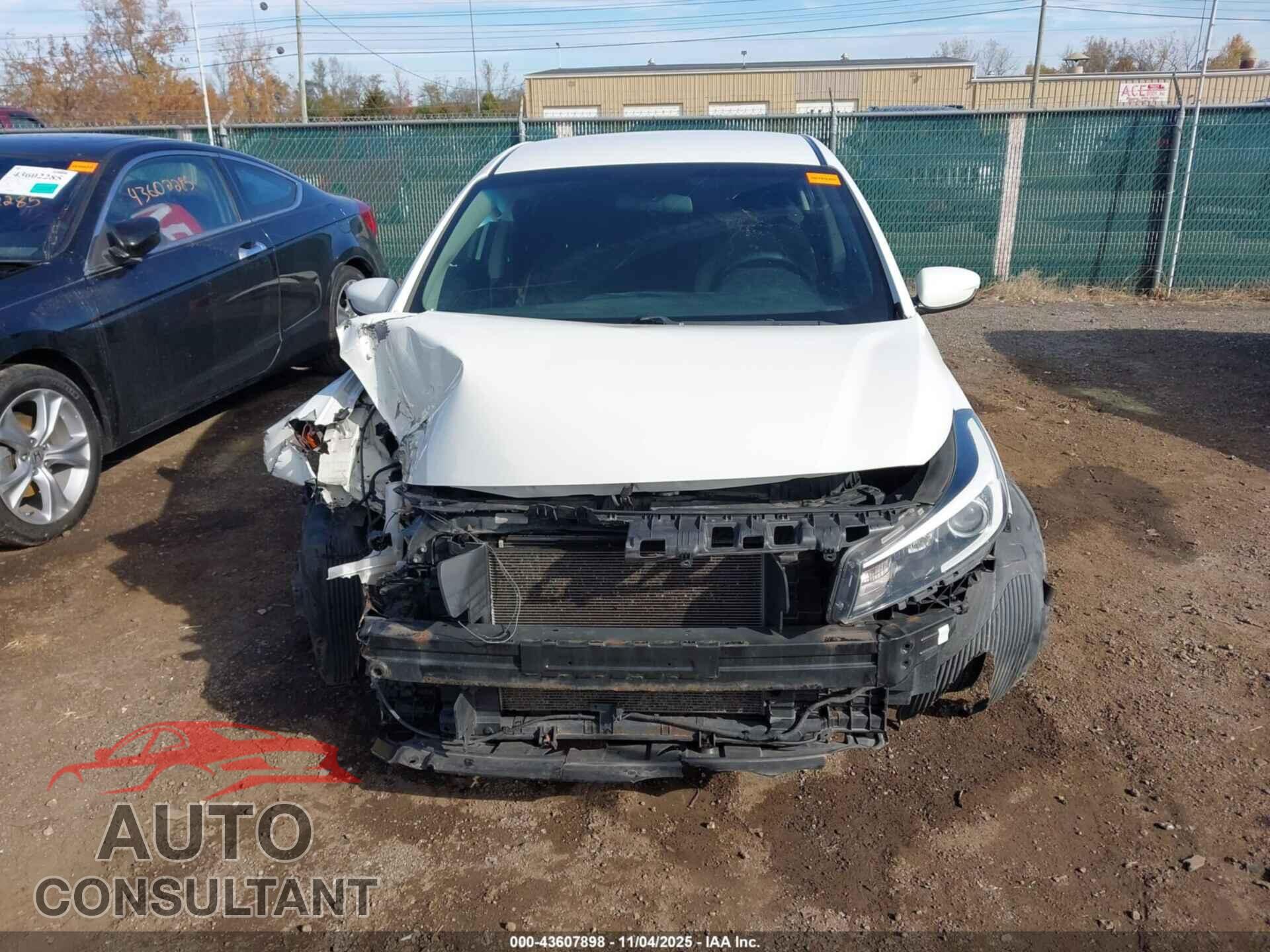 KIA FORTE 2017 - 3KPFK4A76HE013782