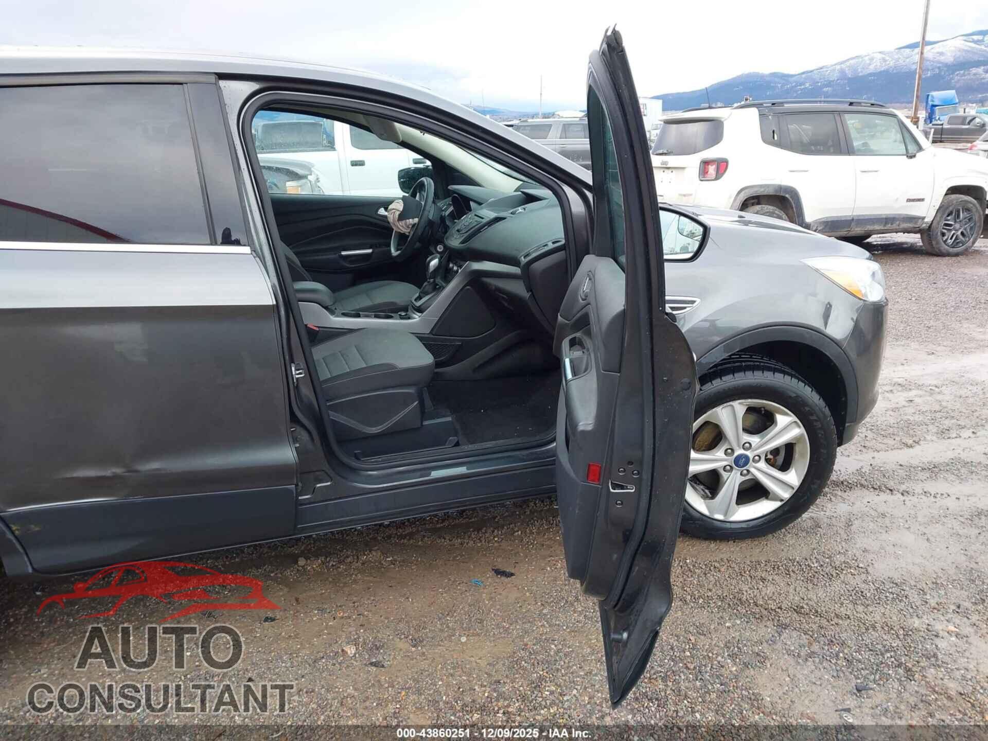 FORD ESCAPE 2015 - 1FMCU9GX8FUB60293