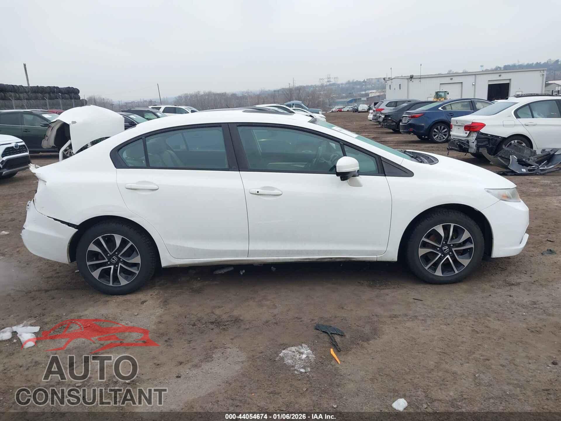 HONDA CIVIC 2015 - 19XFB2F87FE229451