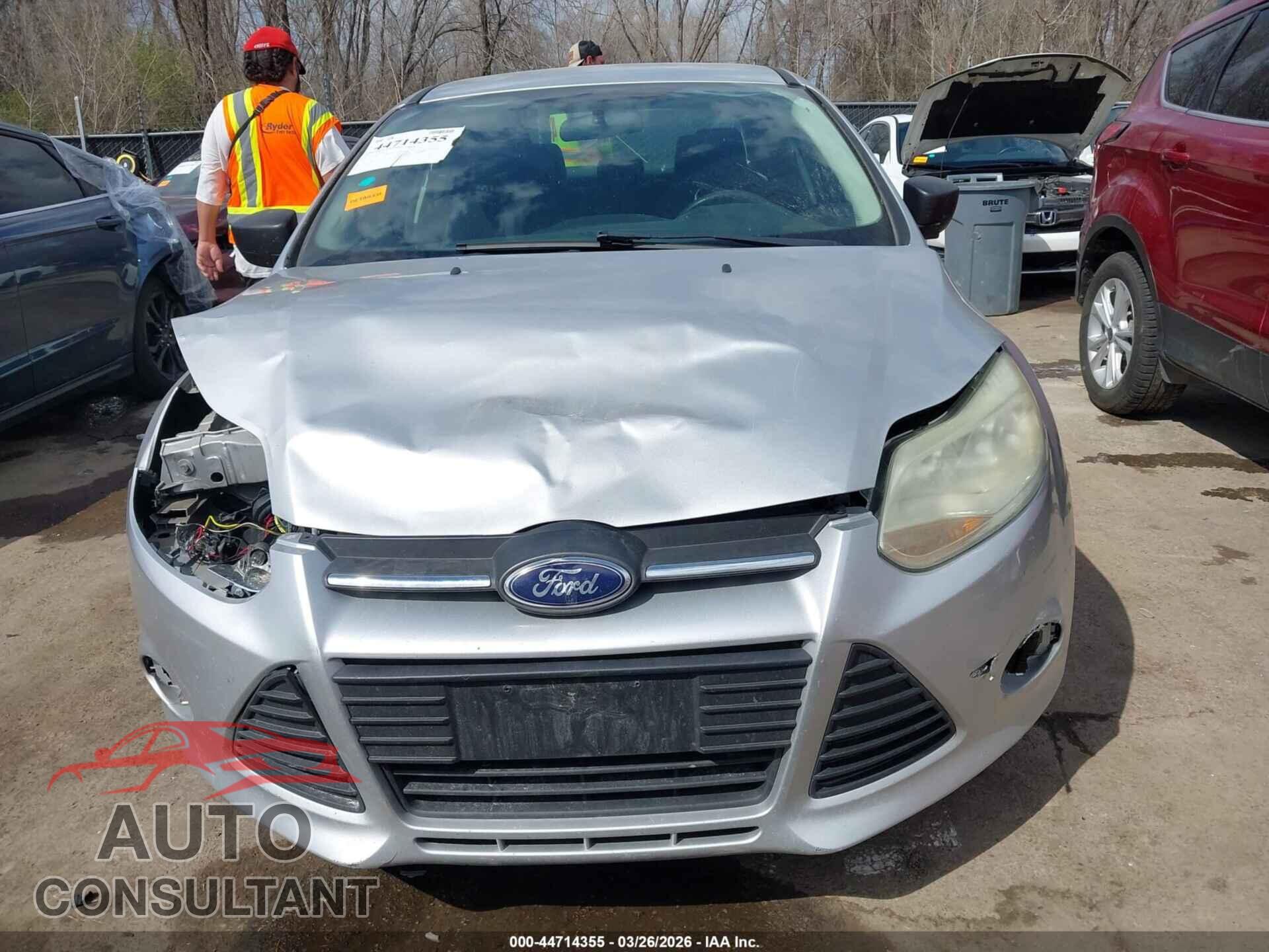 FORD FOCUS 2014 - 1FADP3E22EL168775