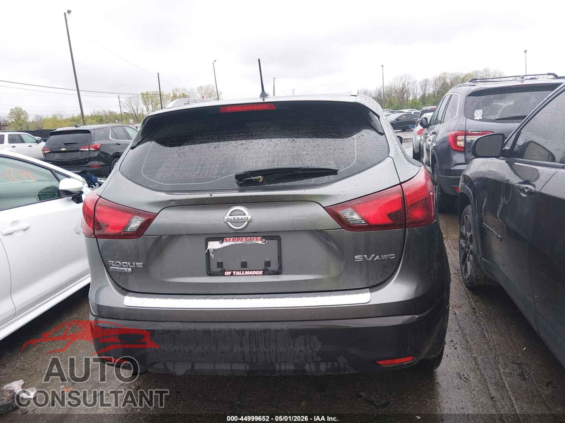 NISSAN ROGUE SPORT 2018 - JN1BJ1CR4JW261669