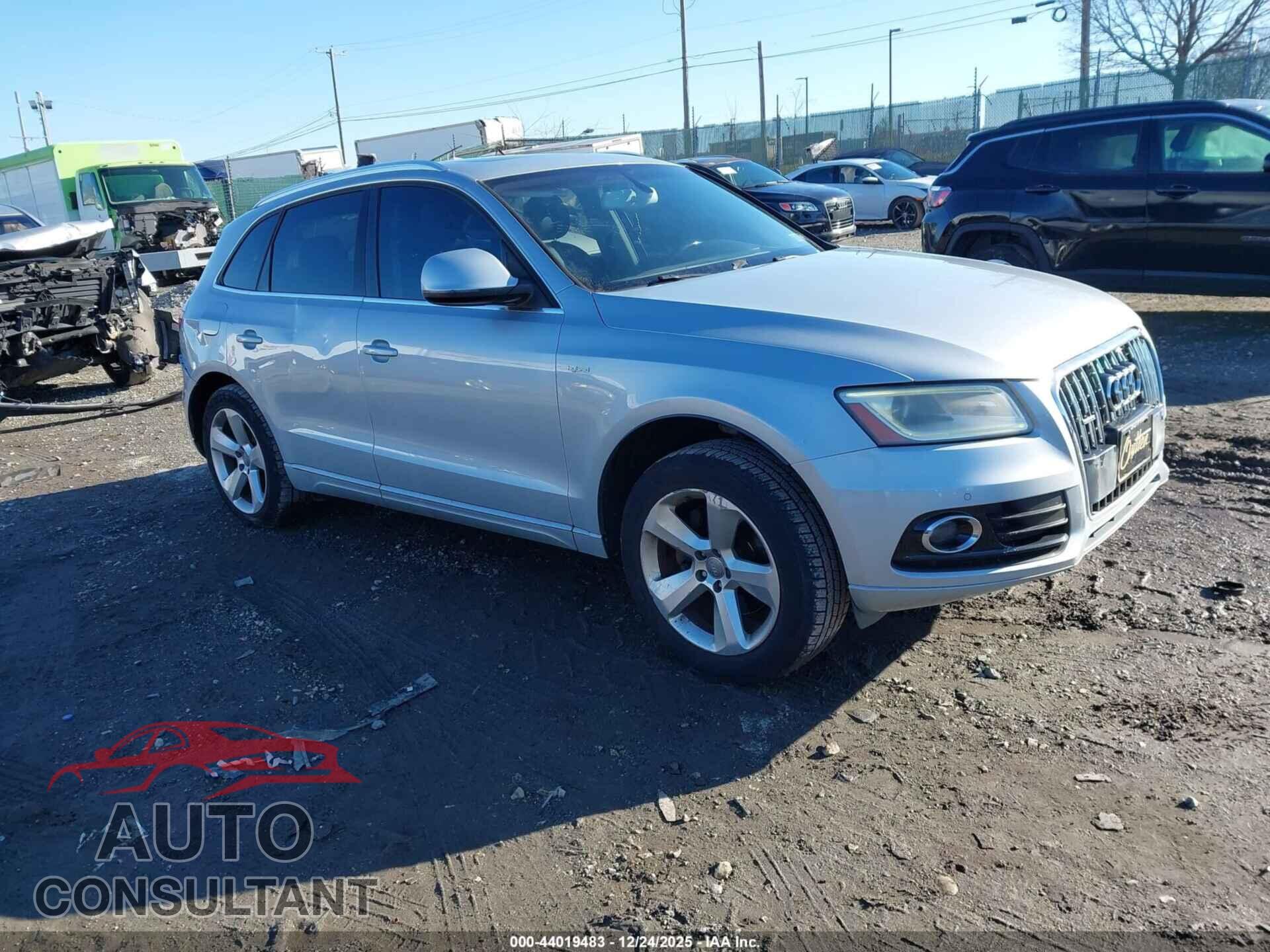 AUDI Q5 HYBRID 2013 - WA1C8AFP0DA042193